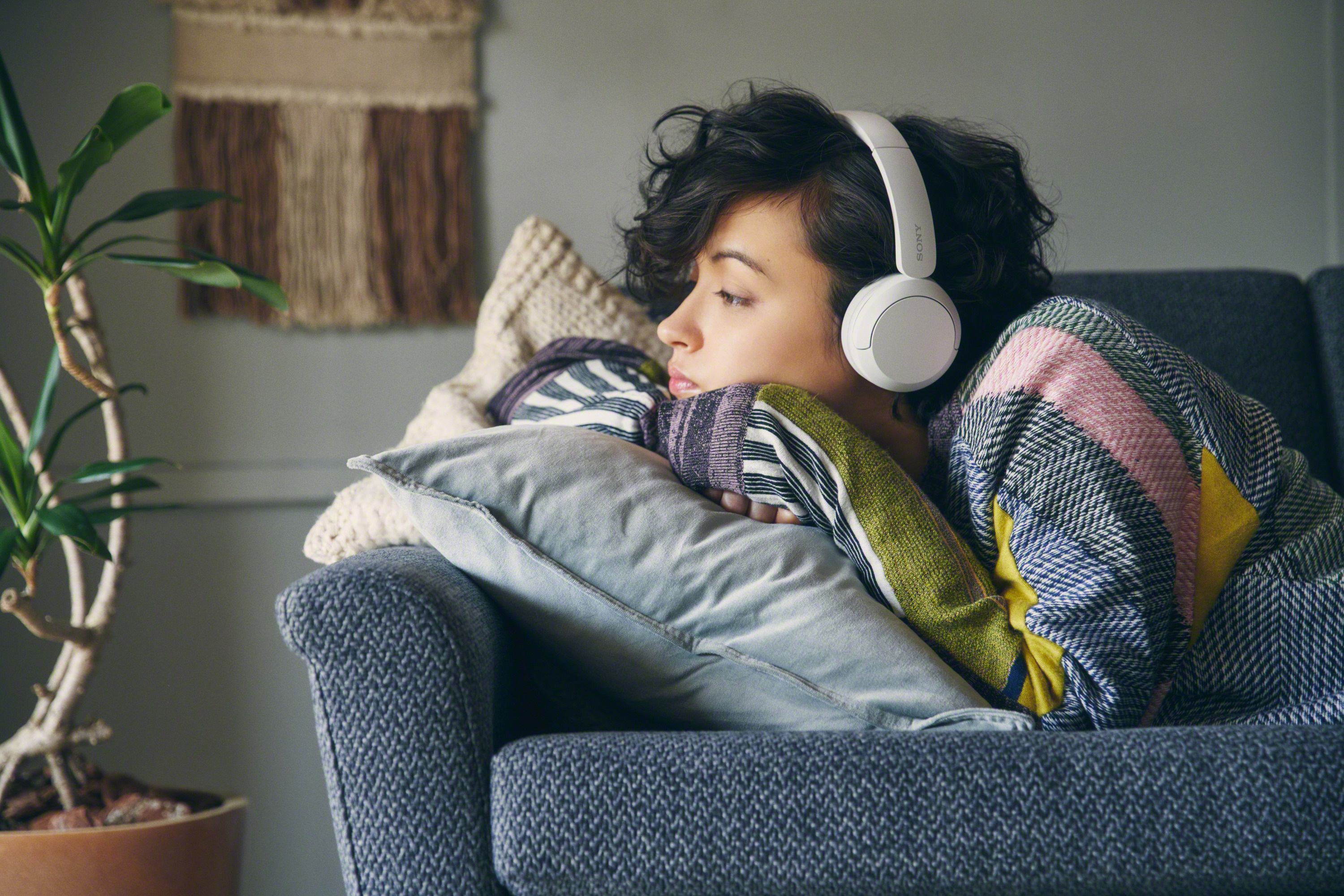 Sony WH-CH520 -langattomat sankakuulokkeet, valkoinen