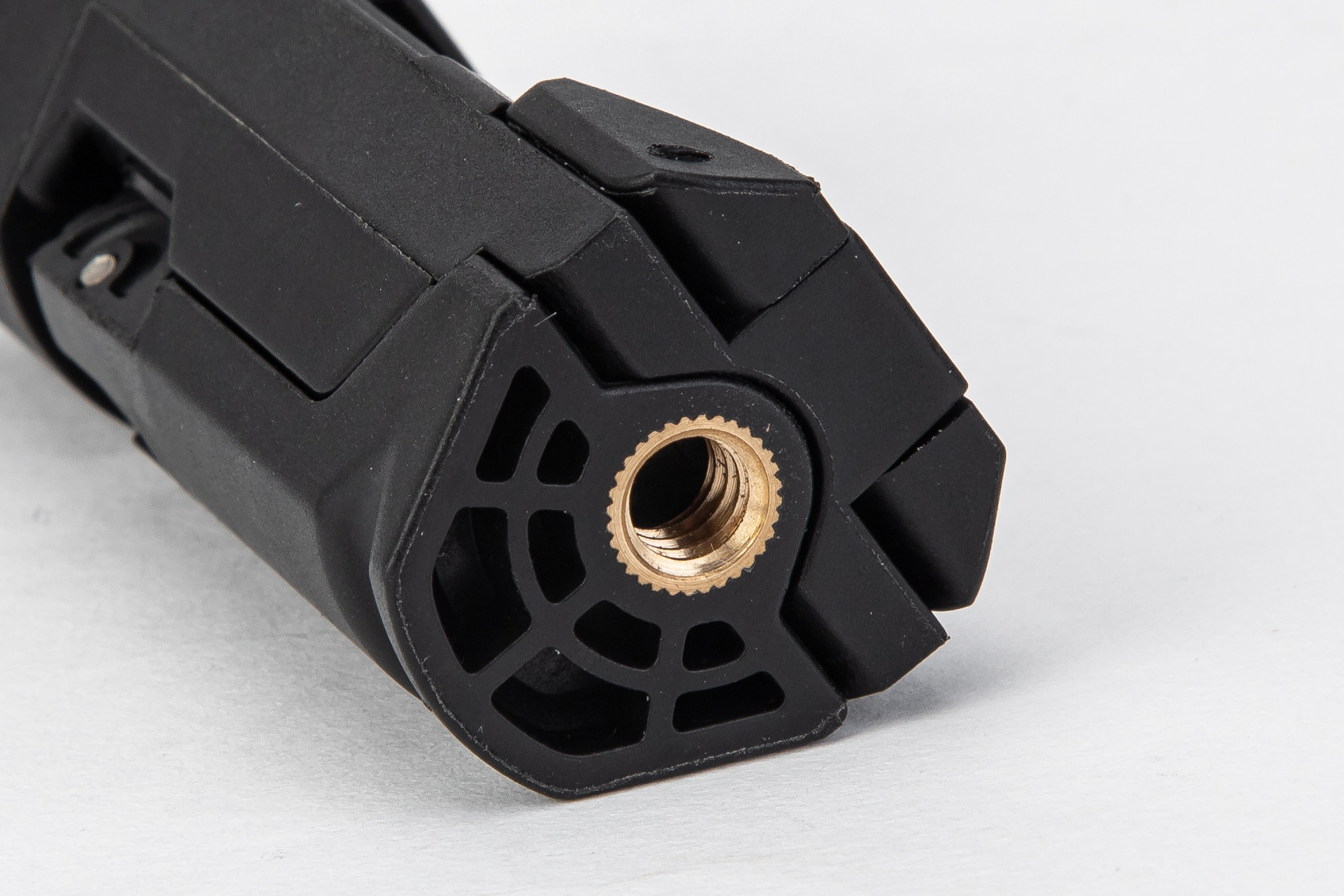 FoneKit Roto Phone Mount -puhelinkiinnike kamerajalustaan