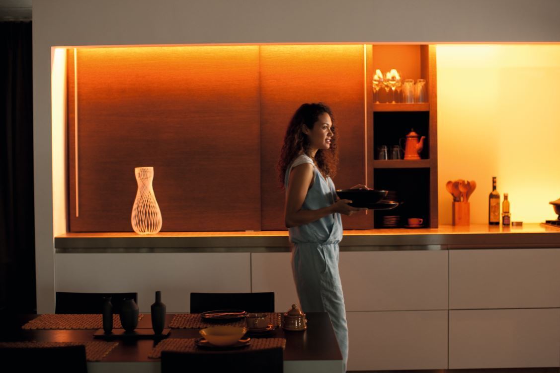 Philips Hue LightStrips Plus Ext, Bluetooth, valonauhan jatkopala, 1m