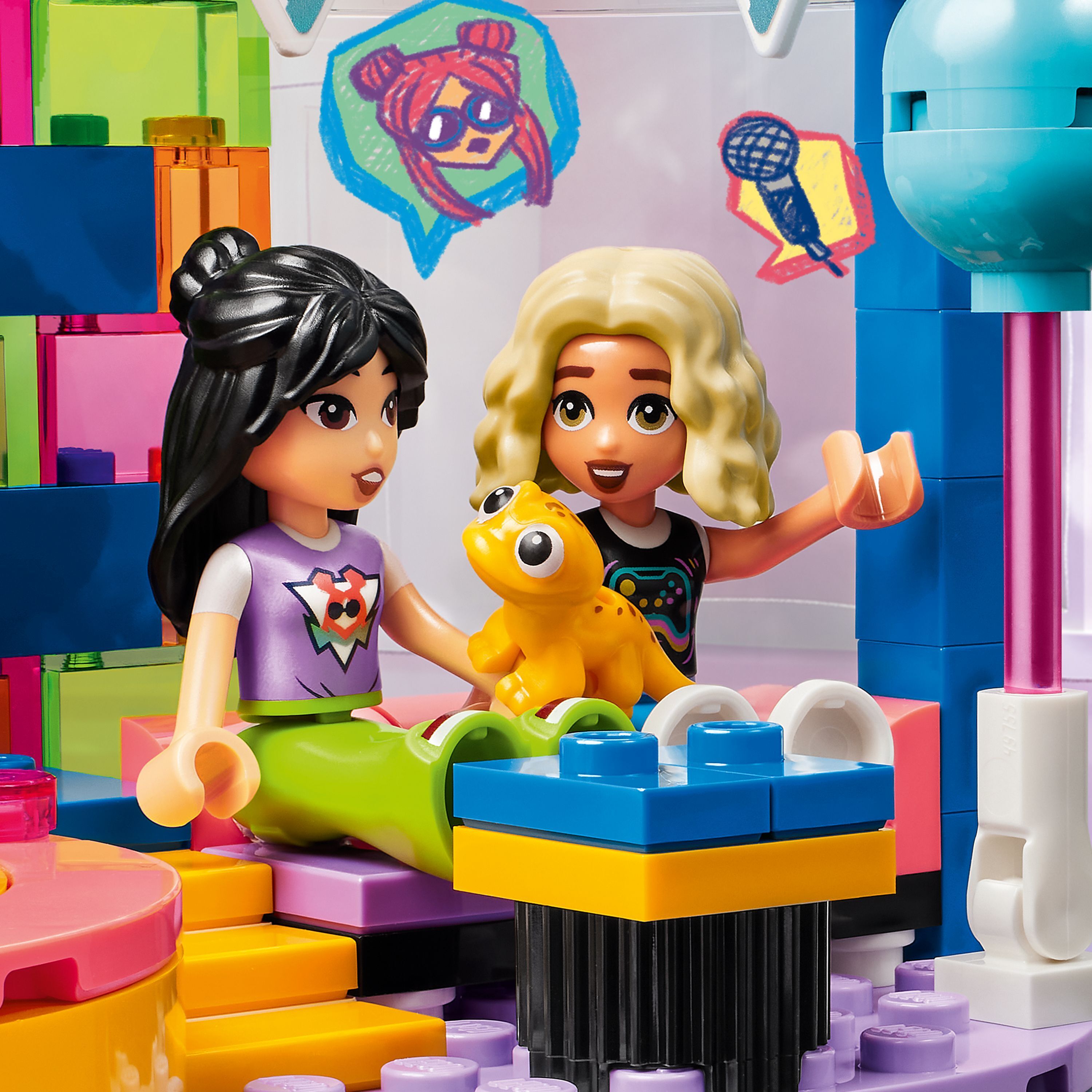 LEGO Friends 42608  - Pikkuruinen asustekauppa