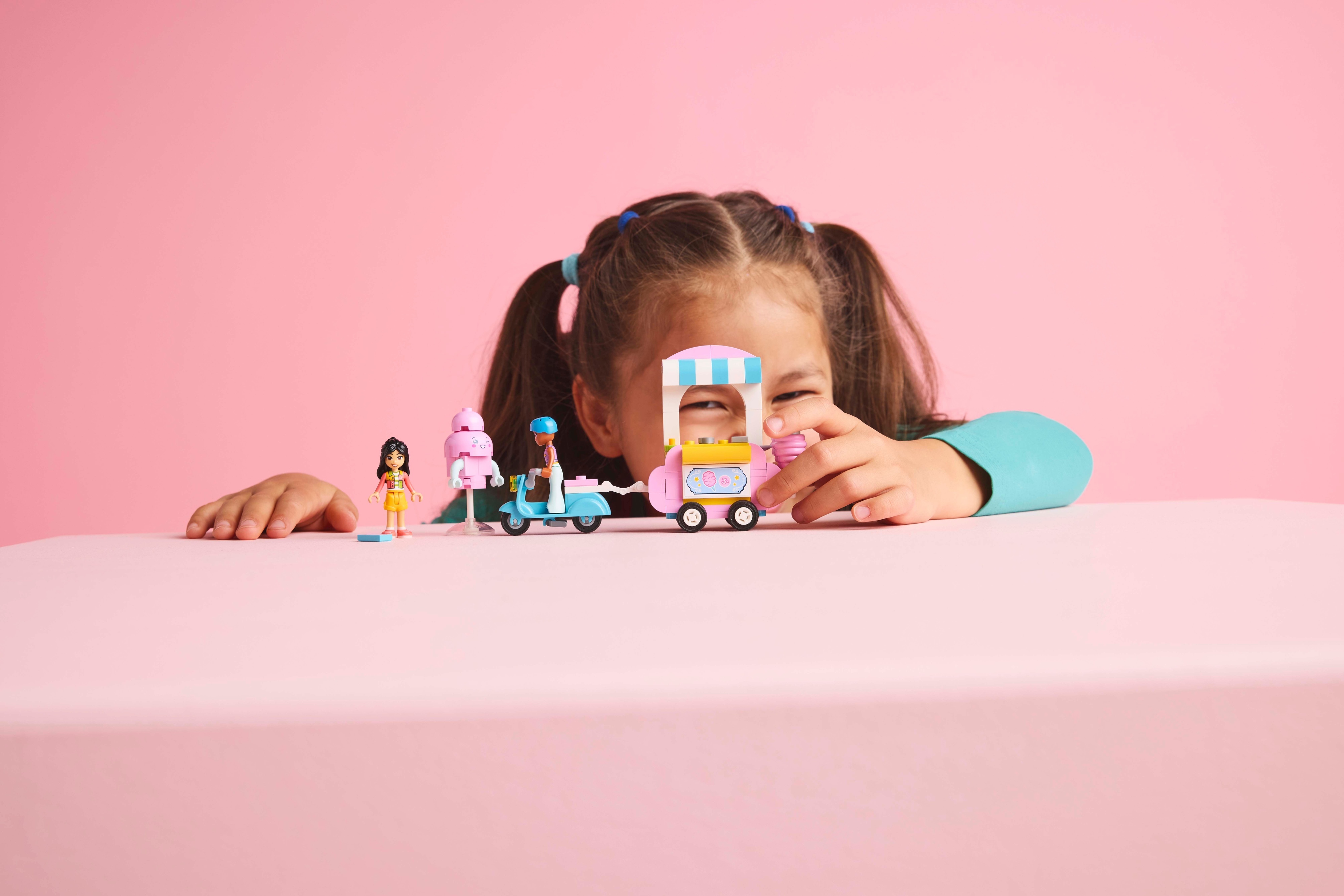 LEGO Friends 42643 – Hattarakoju ja skootteri