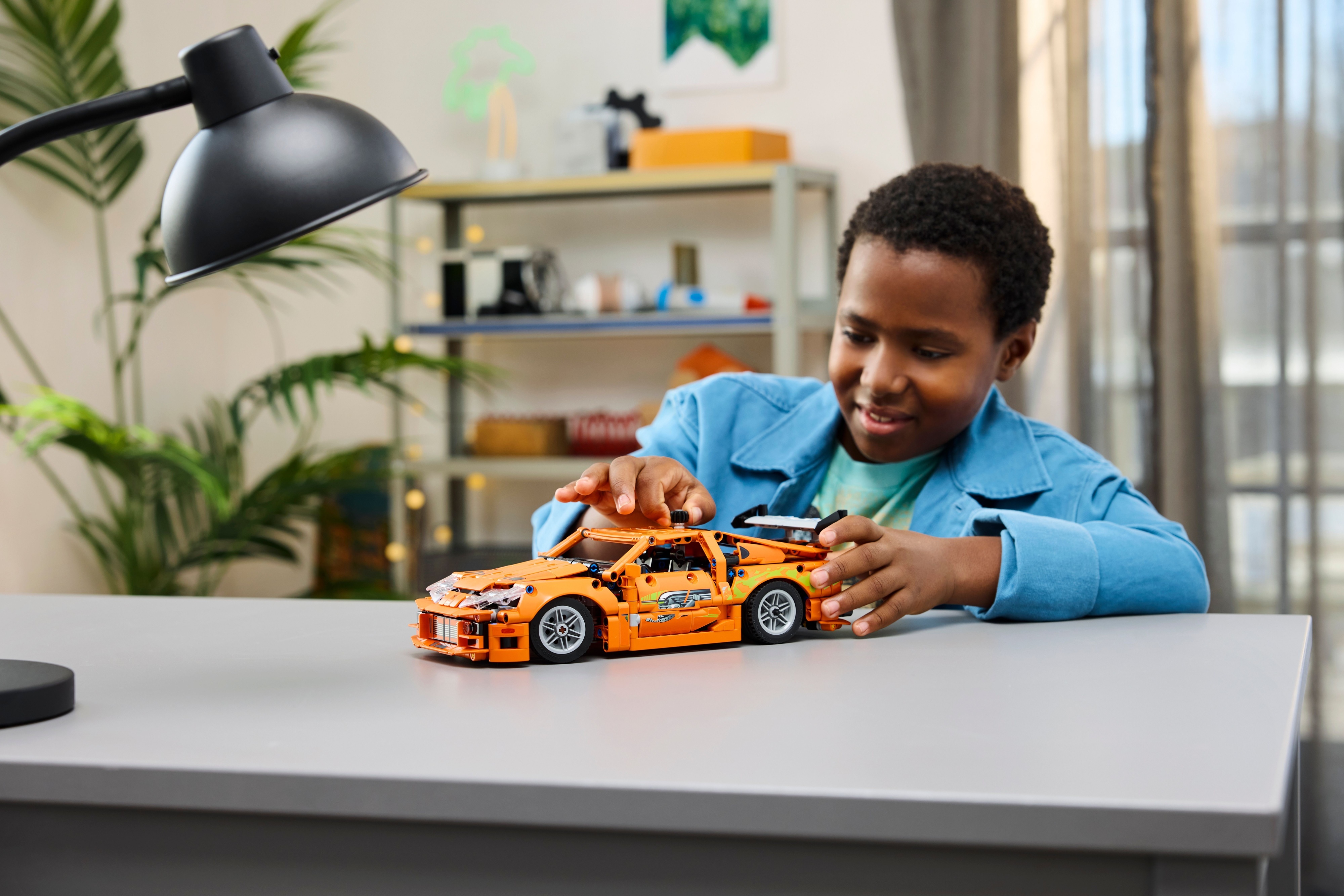 LEGO Technic 42204 – Fast and Furious Toyota Supra MK4 19 LEGO Technic 42204 – Fast and Furious Toyota Supra MK4 - Image 19