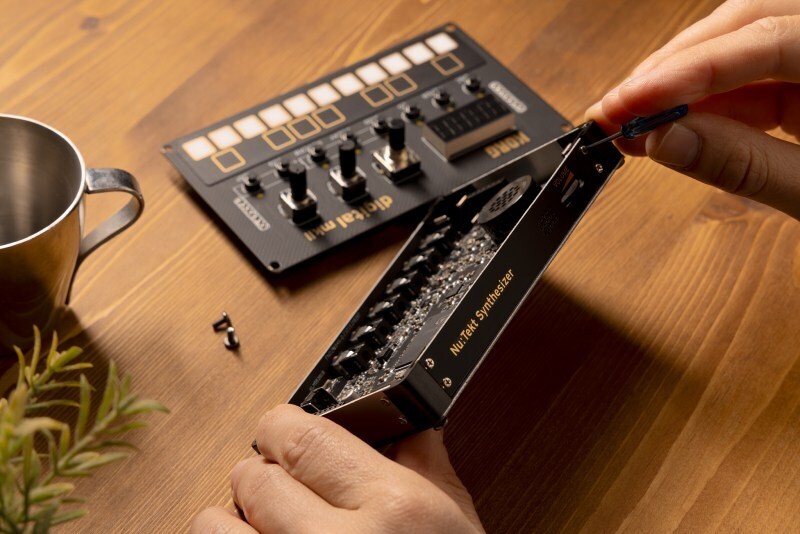 Korg NTS-1 MK2 -tee-se-itse-syntetisaattori