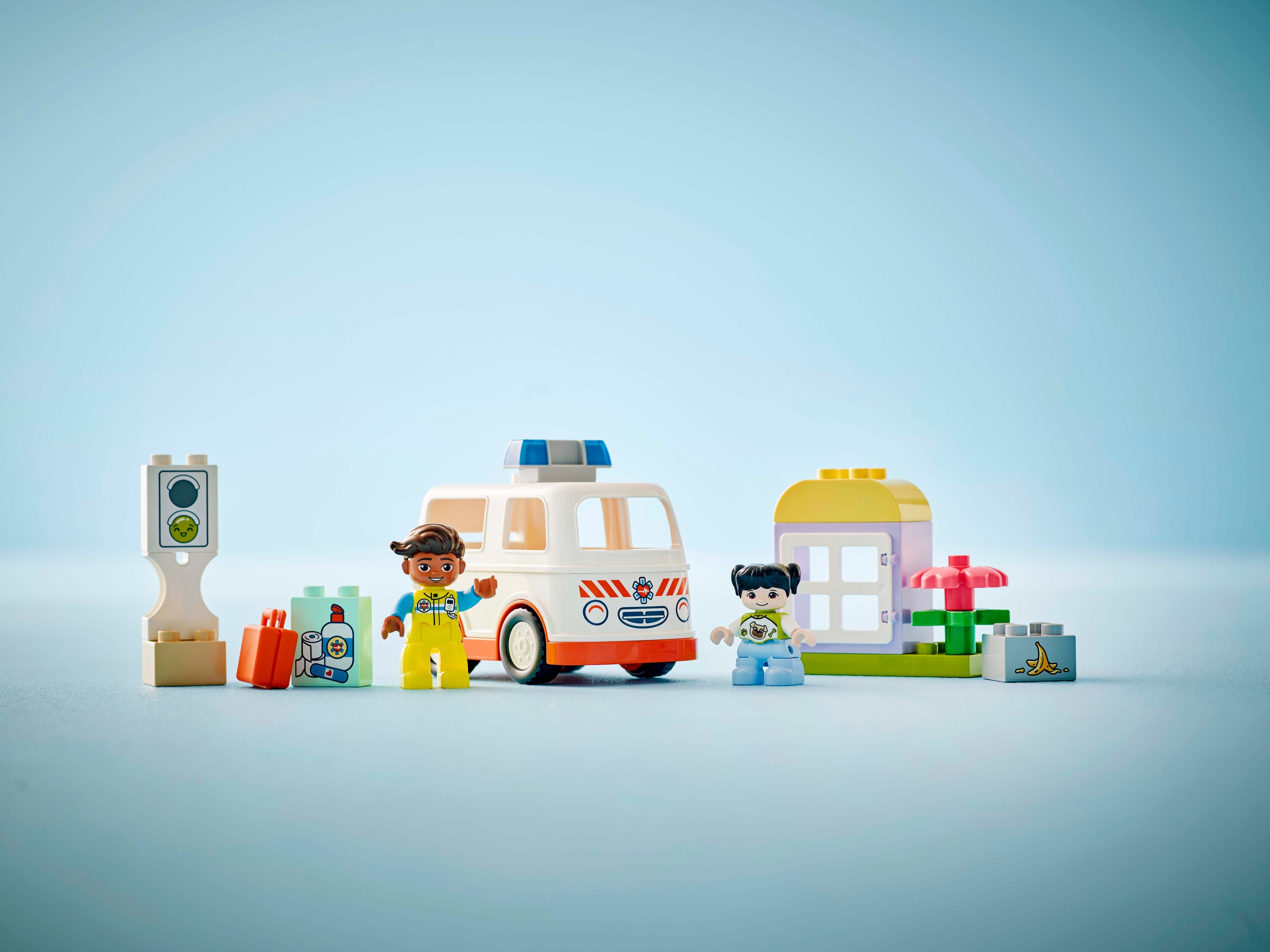 LEGO DUPLO Town 10447 – Ambulanssi ja kuljettaja