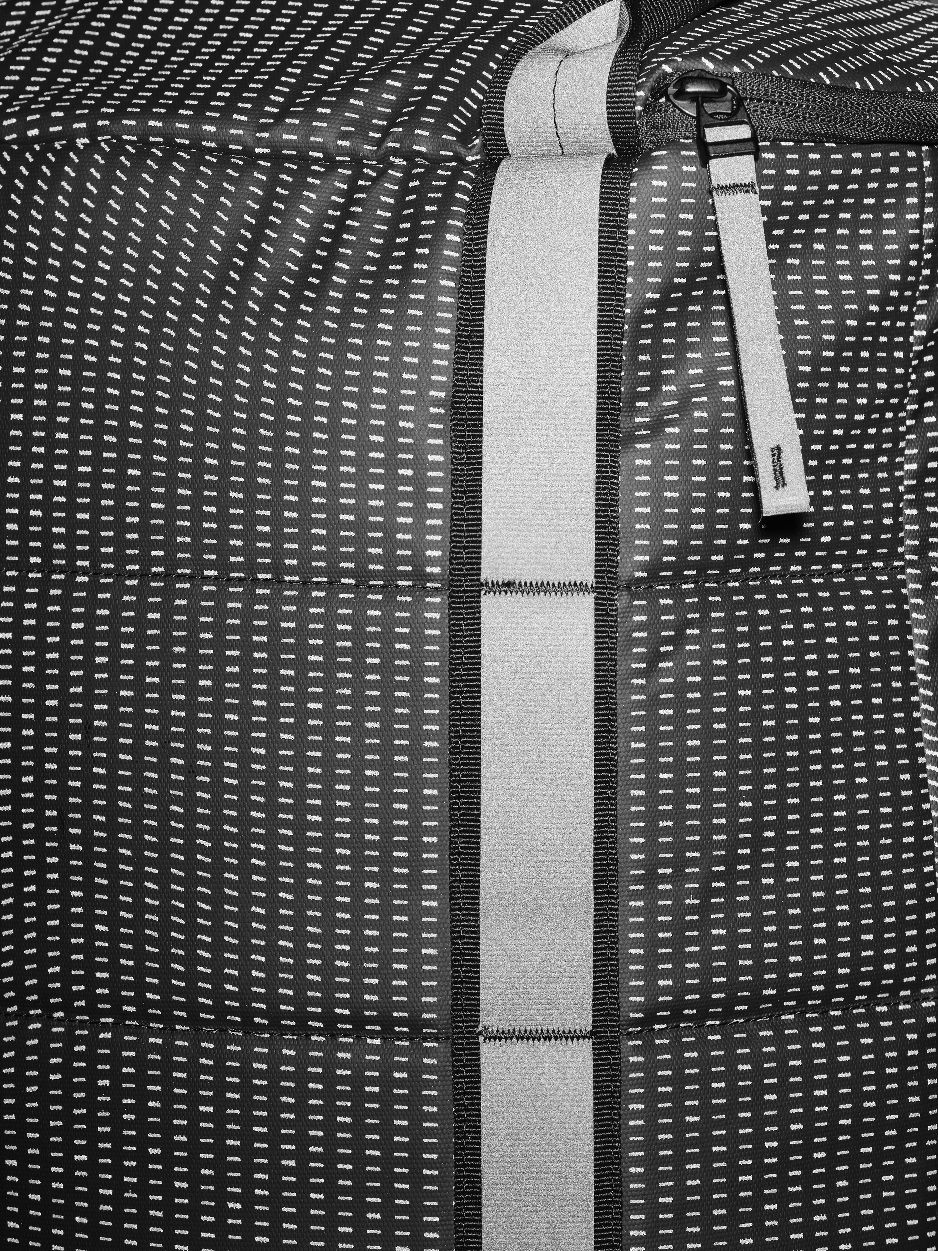 Db Hugger Backpack 25L -reppu, reflective black