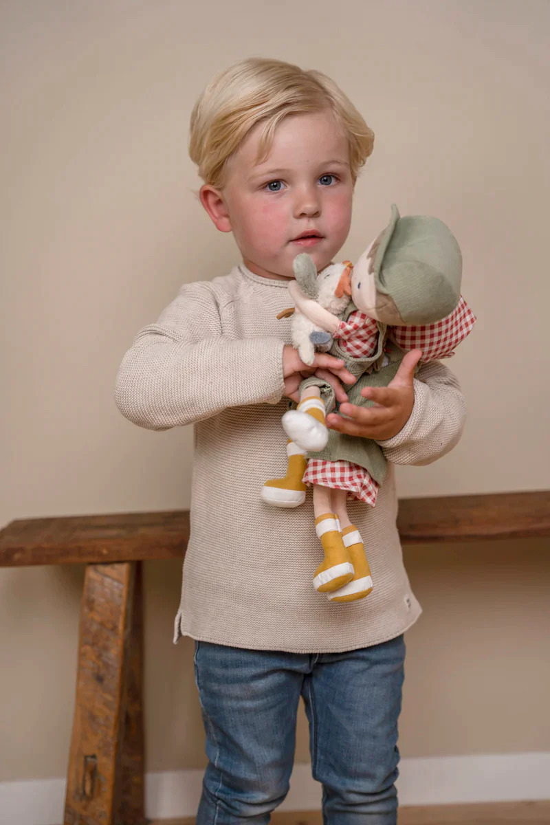 Little Dutch -pikkufarmari Jim ja kana