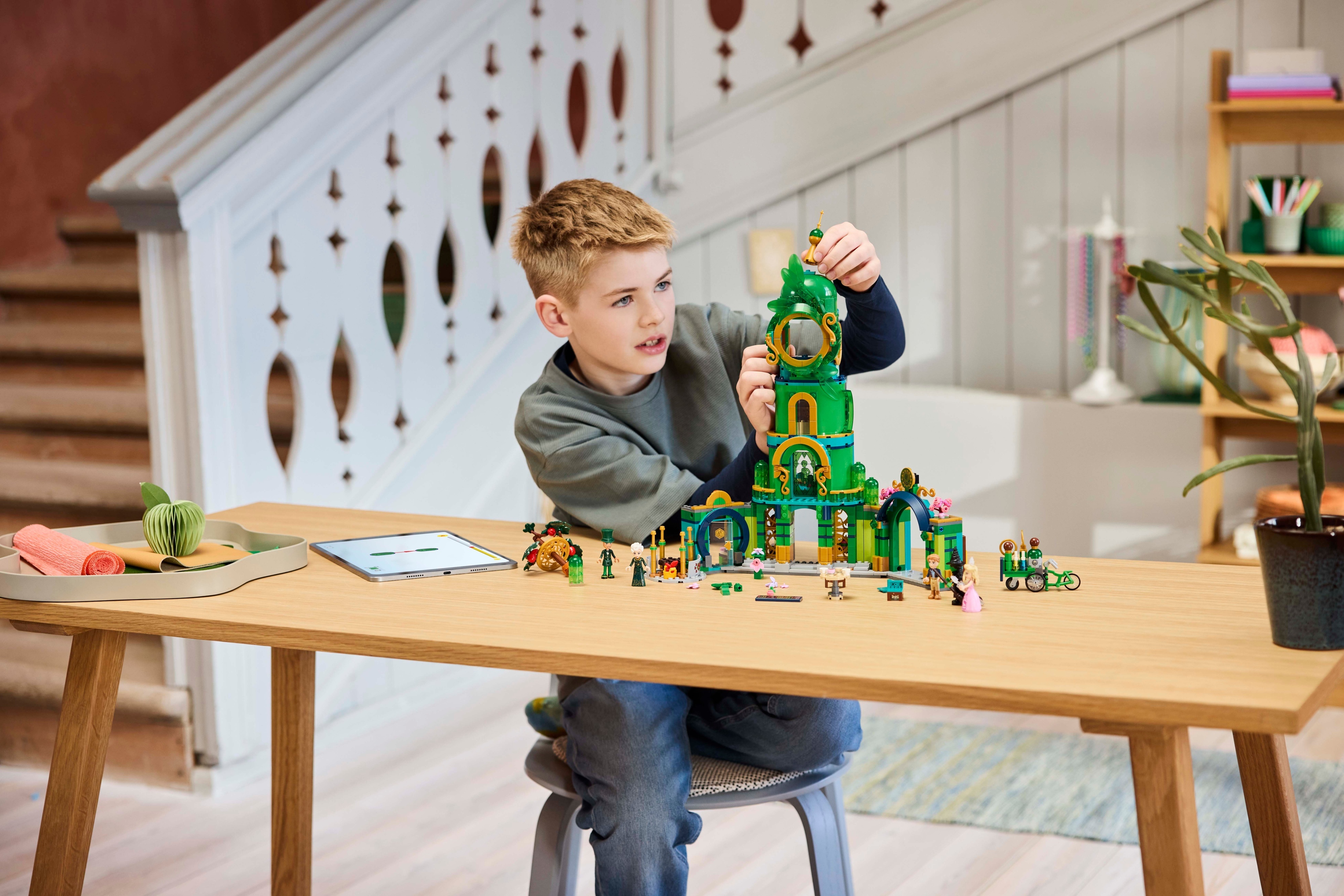 LEGO Wicked 75683 – Glindan ja Elphaban asuntola