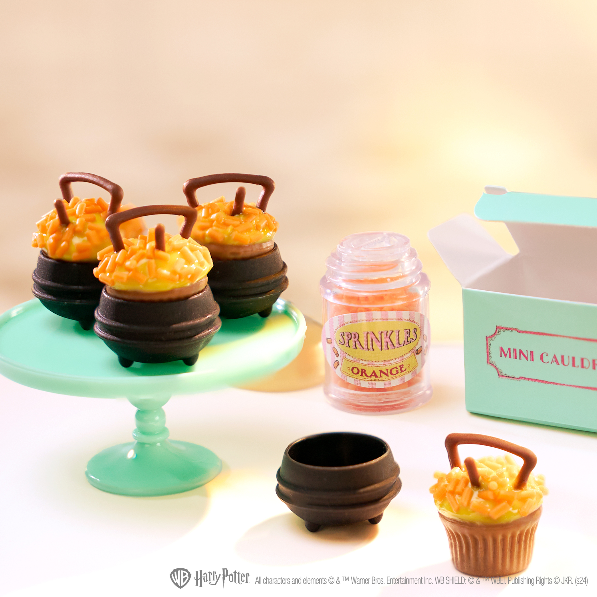 MGA's Miniverse Make It Mini Honeydukes Harry Potter Mini Collectables yllätyspallo
