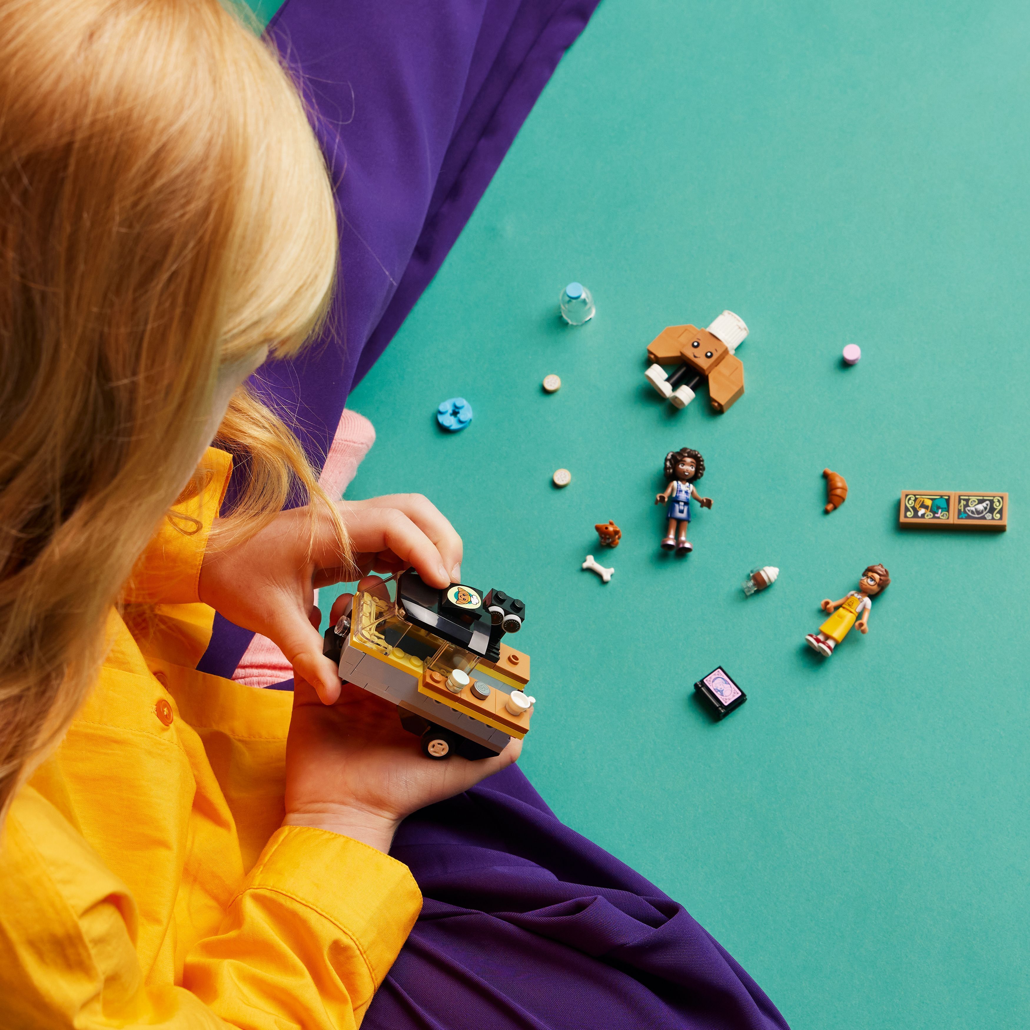 LEGO Friends 42606  - Kolmipyöräinen leipomokärry