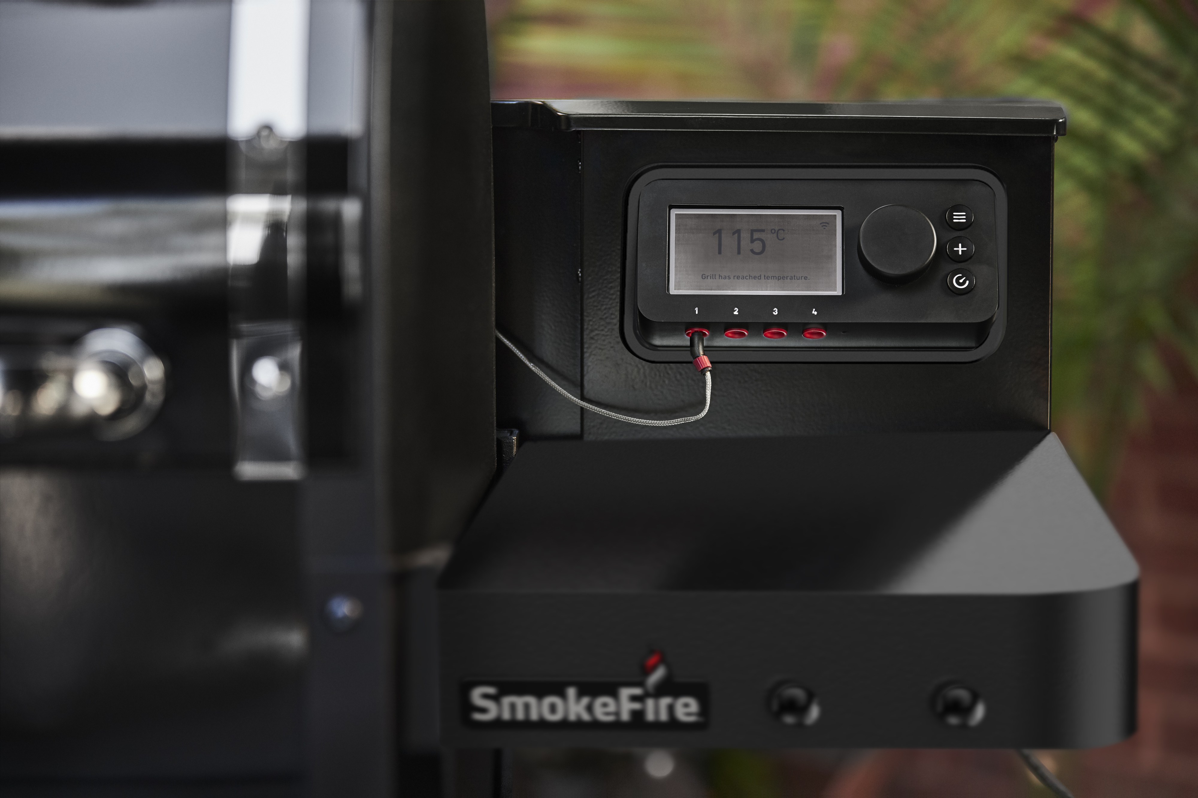Weber Smokefire EPX4 Stealth Edition -pellettigrilli