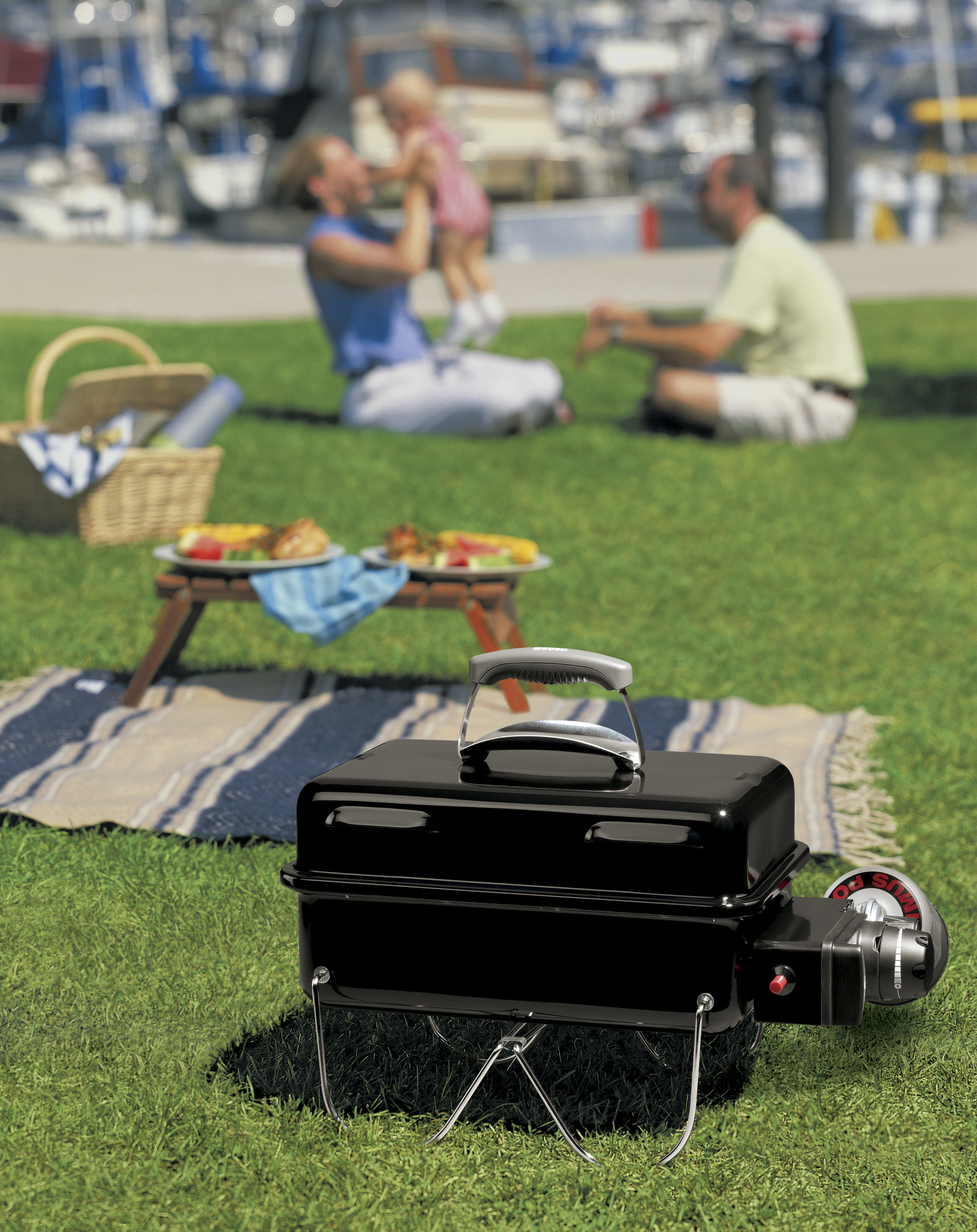 Weber Go-Anywhere -matkagrilli, kaasukäyttöinen, musta