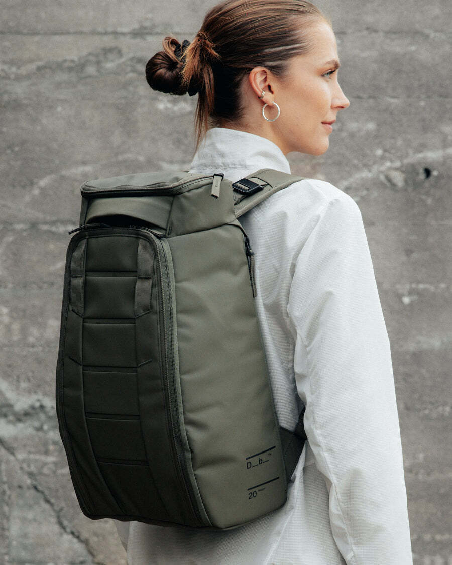 Db Hugger Backpack 20L -reppu, moss green