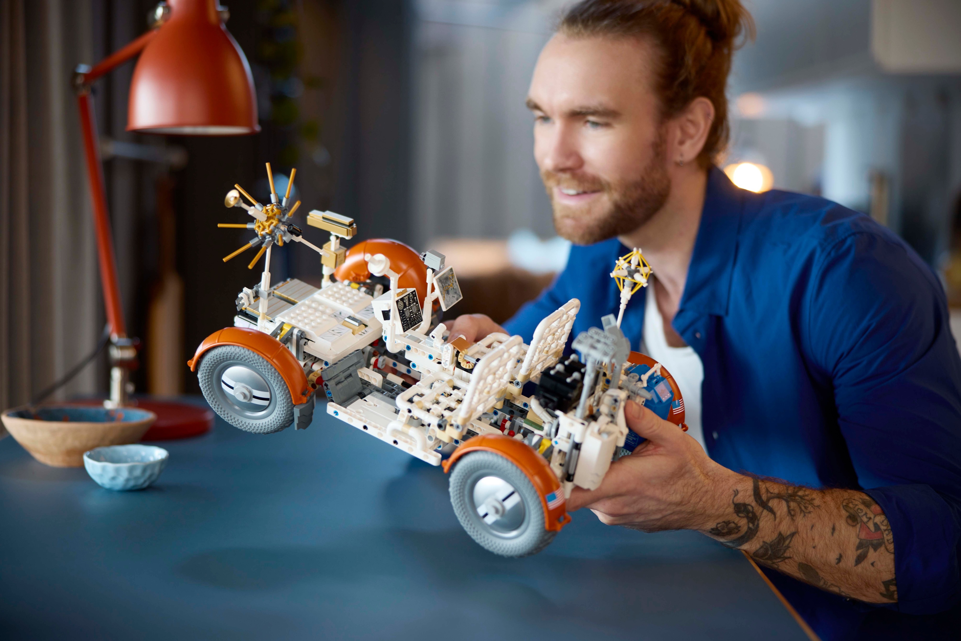LEGO Technic 42182  - NASA Apollo – kuuauto