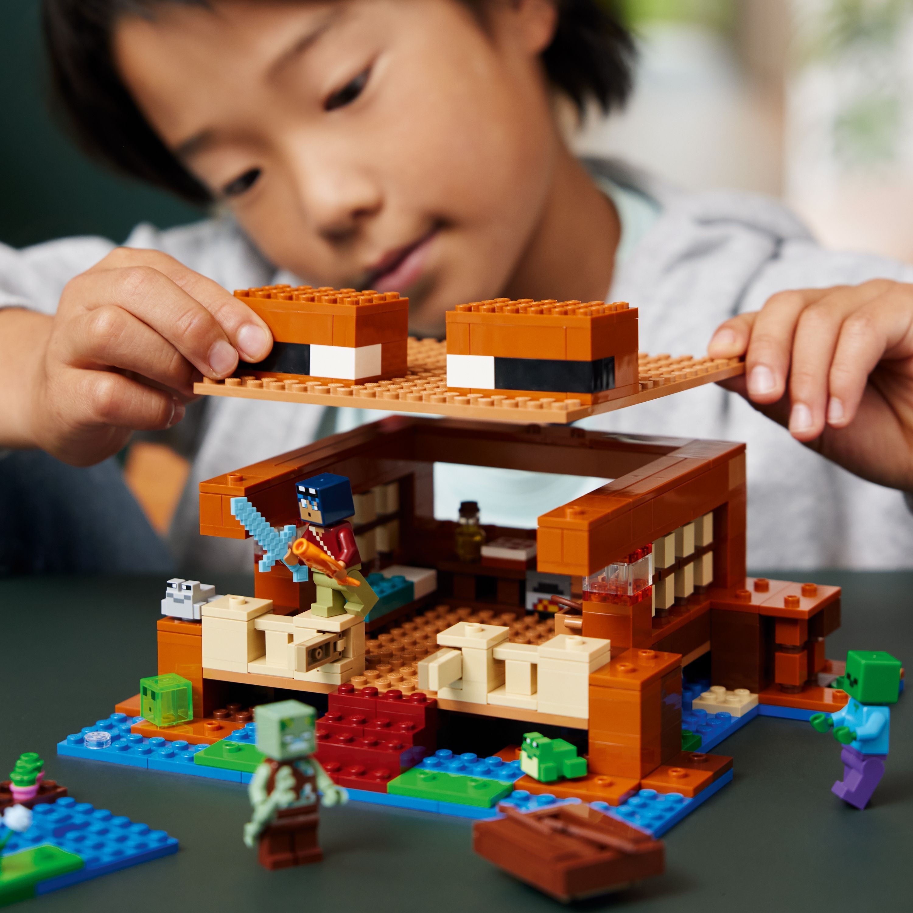 LEGO Minecraft 21255  - Hornaportaalin väijytys