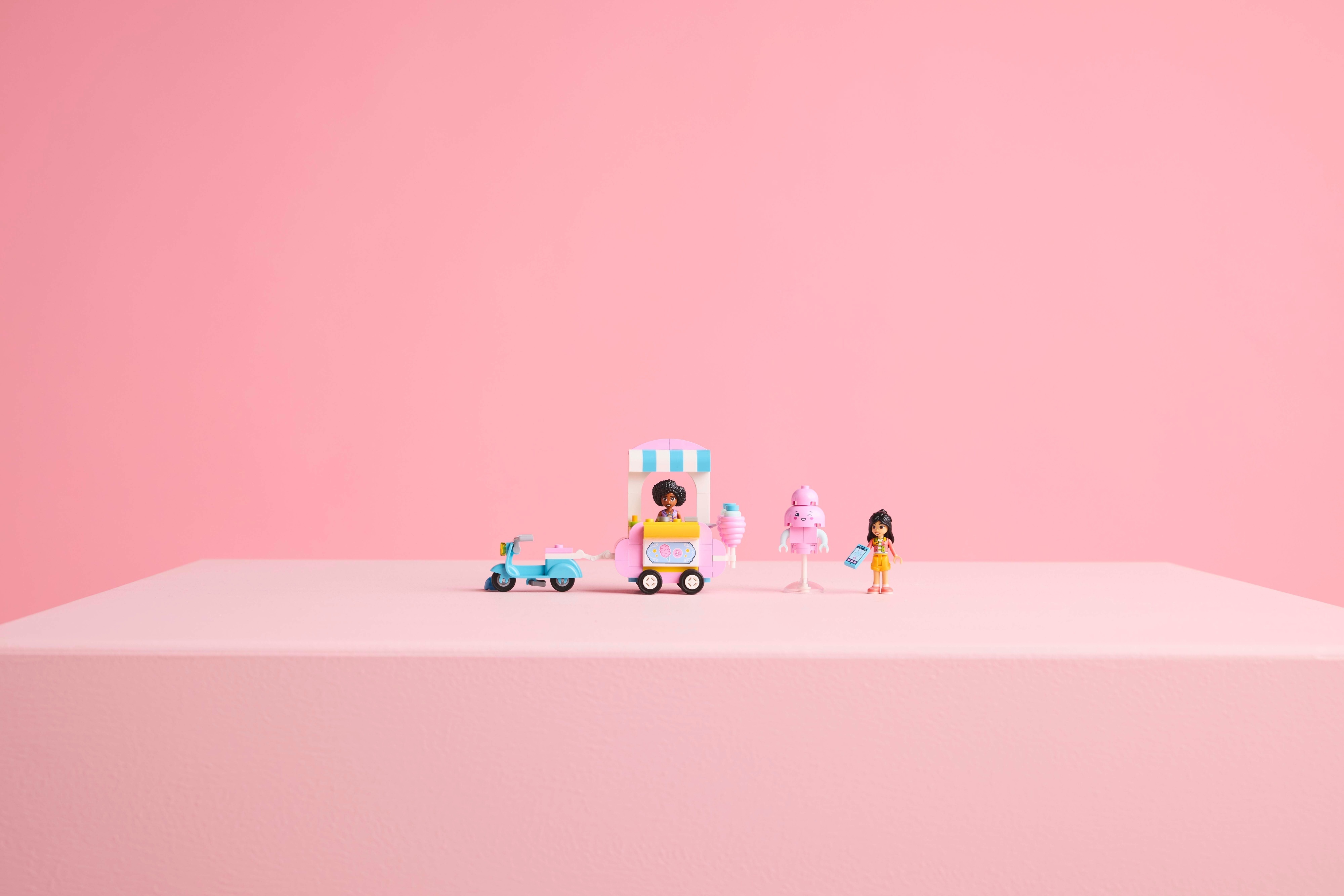 LEGO Friends 42643 – Hattarakoju ja skootteri