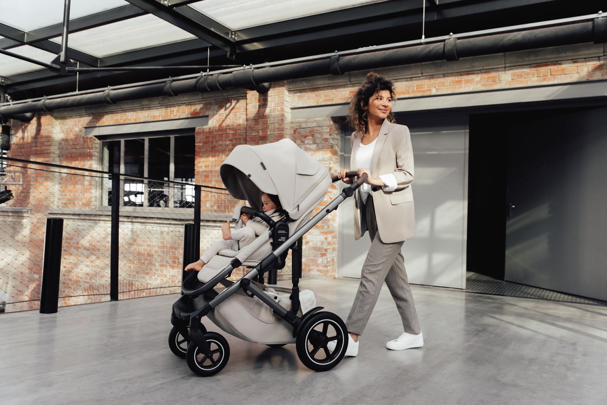 BRITAX RÖMER SMILE 5Z LUX -rattaat, Linen Grey