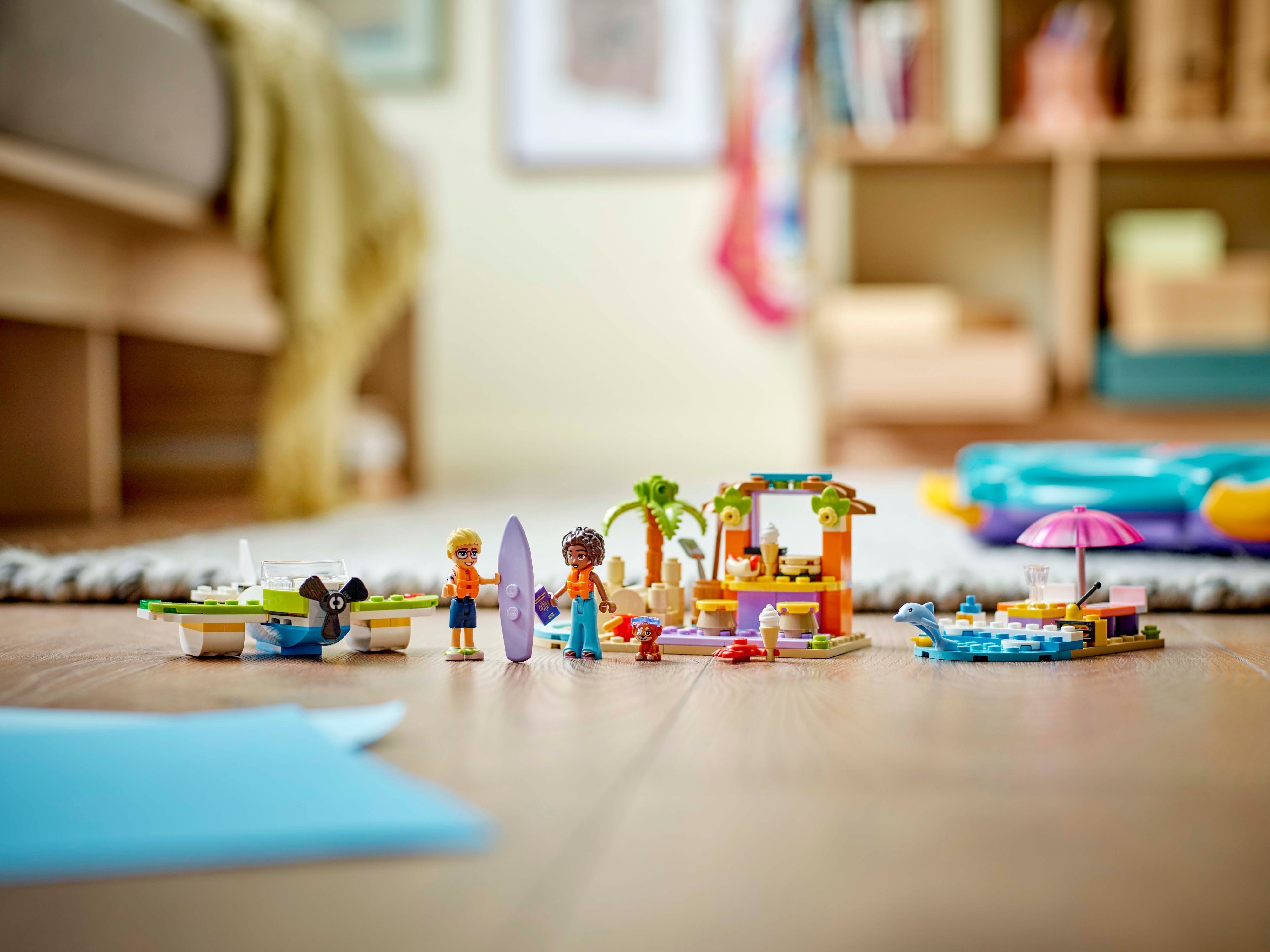 LEGO Friends 42672 – Loma‑ ja rantarakennelmat matkalaukussa