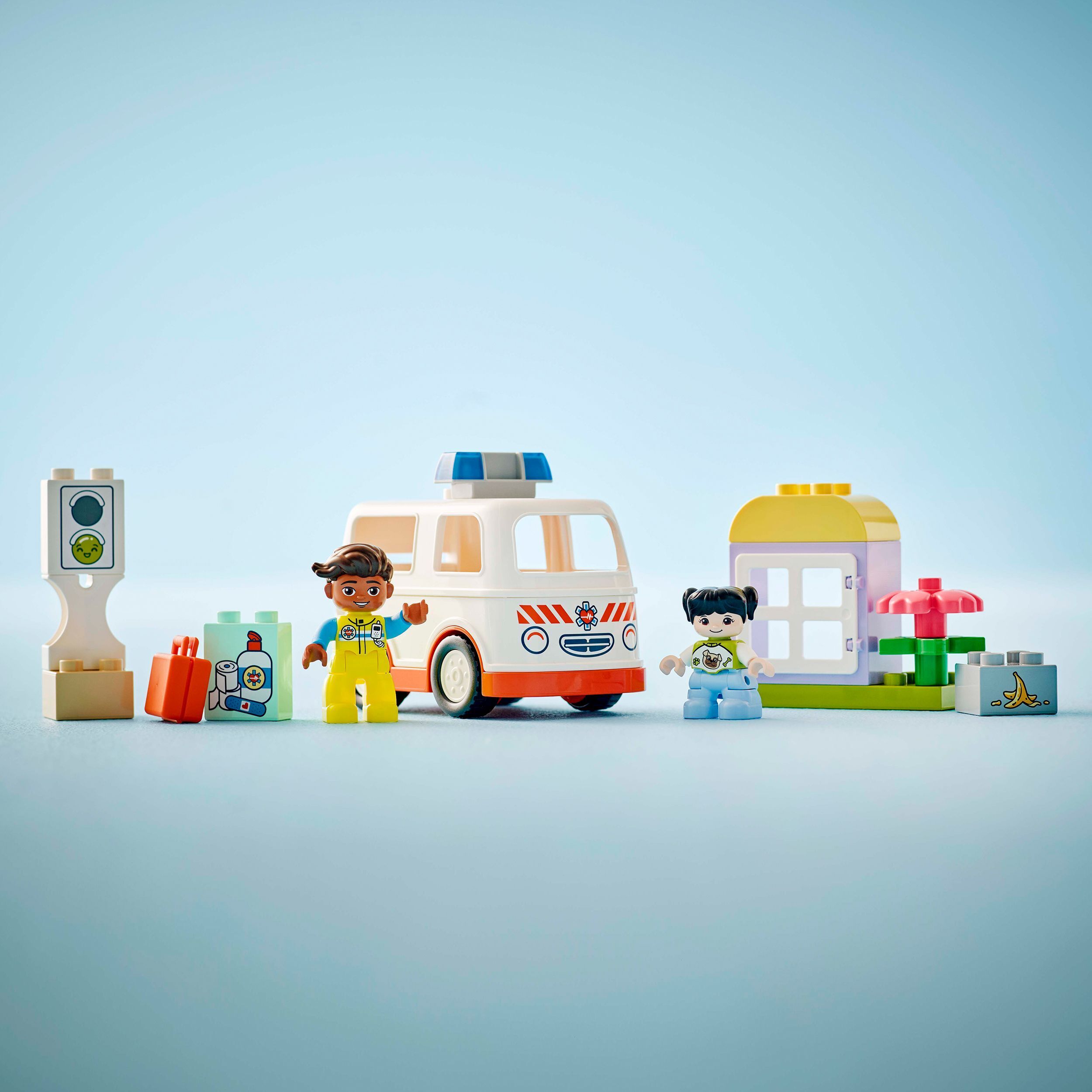 LEGO DUPLO Town 10447 – Ambulanssi ja kuljettaja