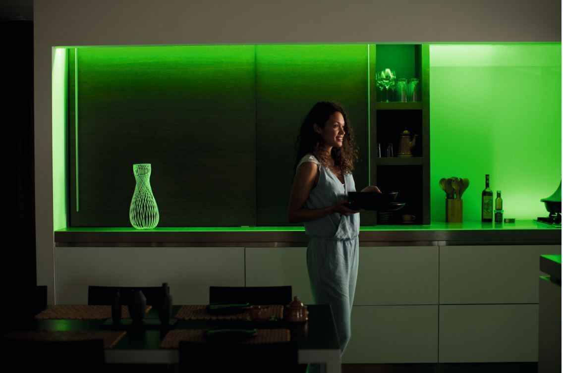 Philips Hue LightStrips Plus Ext, Bluetooth, valonauhan jatkopala, 1m