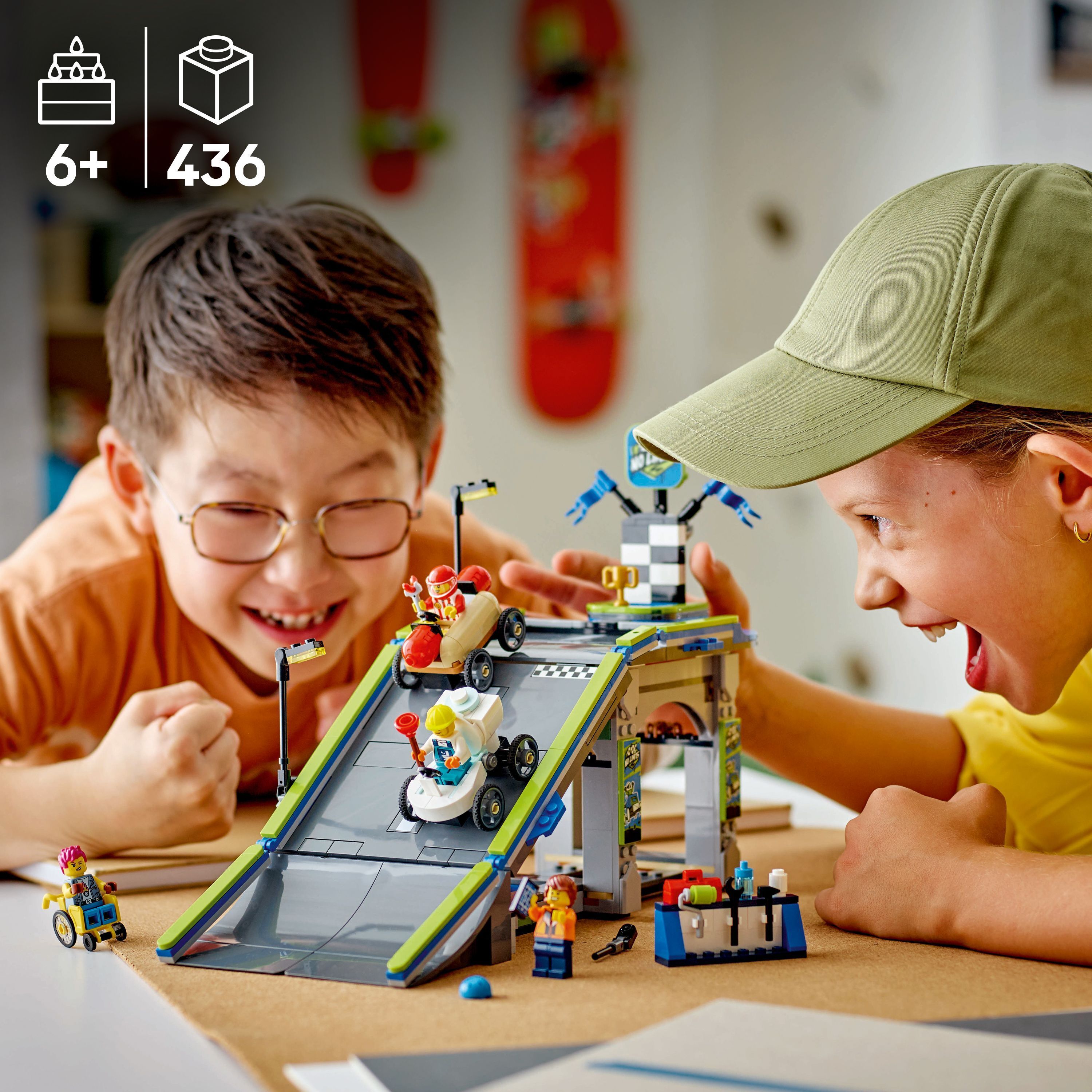 LEGO City 60460 – Ei rajoja: Kilpa-autojen ramppirata