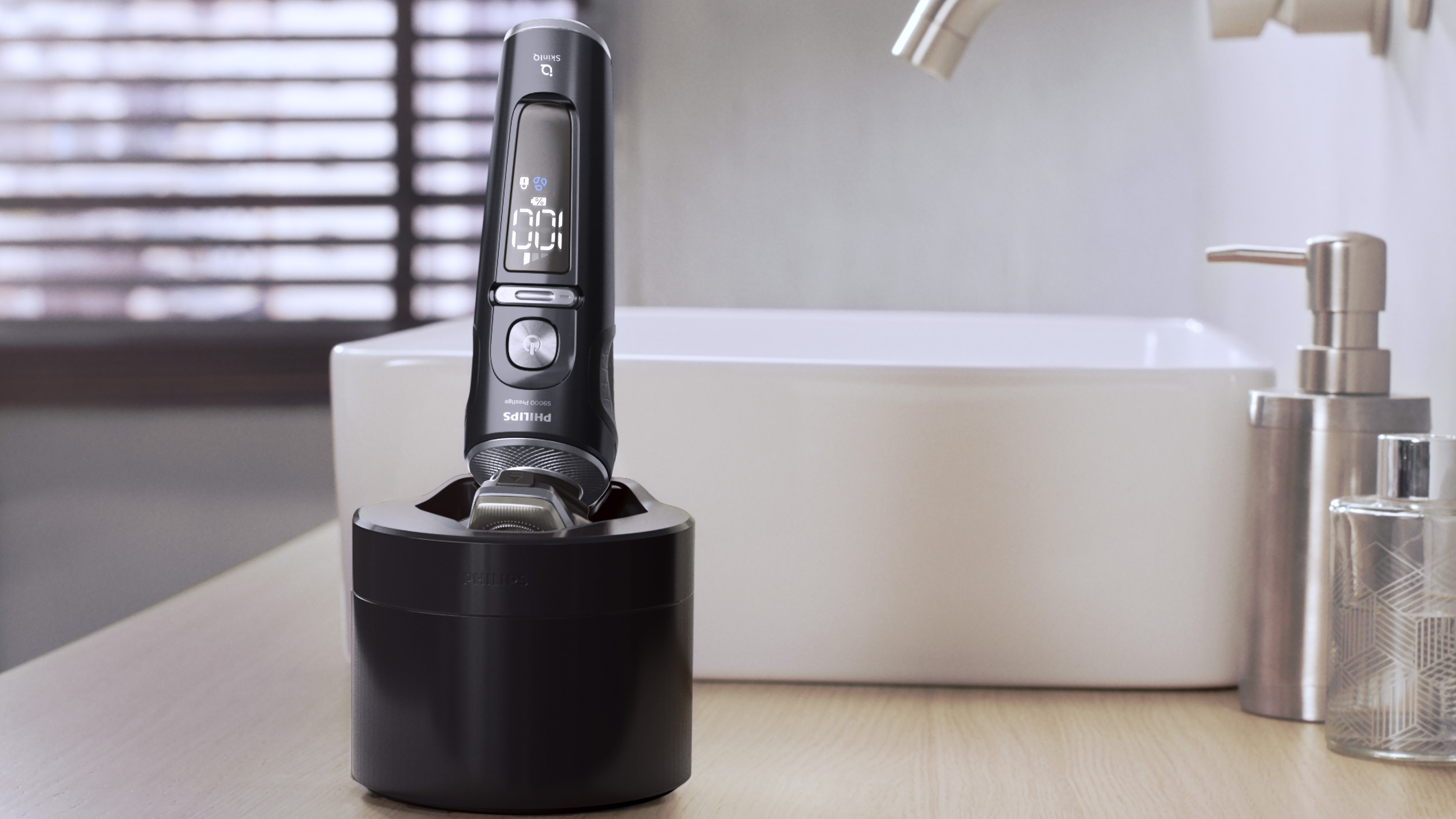 Philips Shaver Series 7000 S7882/55 -parranajokone puhdistusasemalla