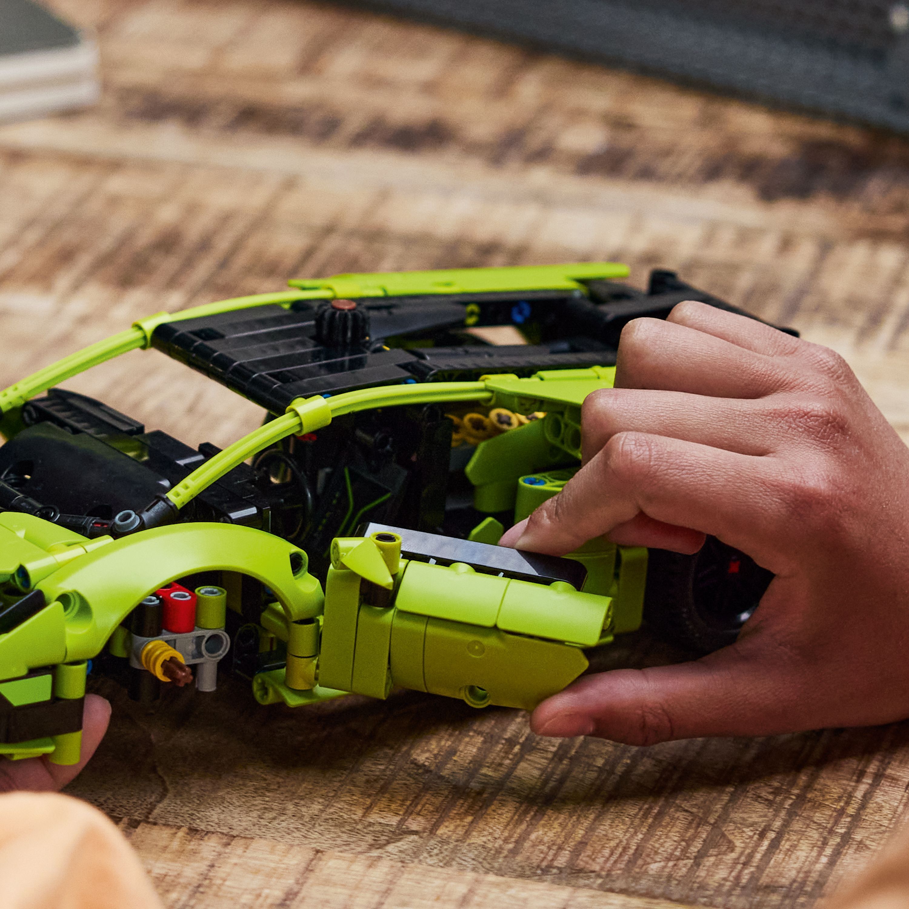 LEGO Technic 42161 - Lamborghini Huracán Tecnica