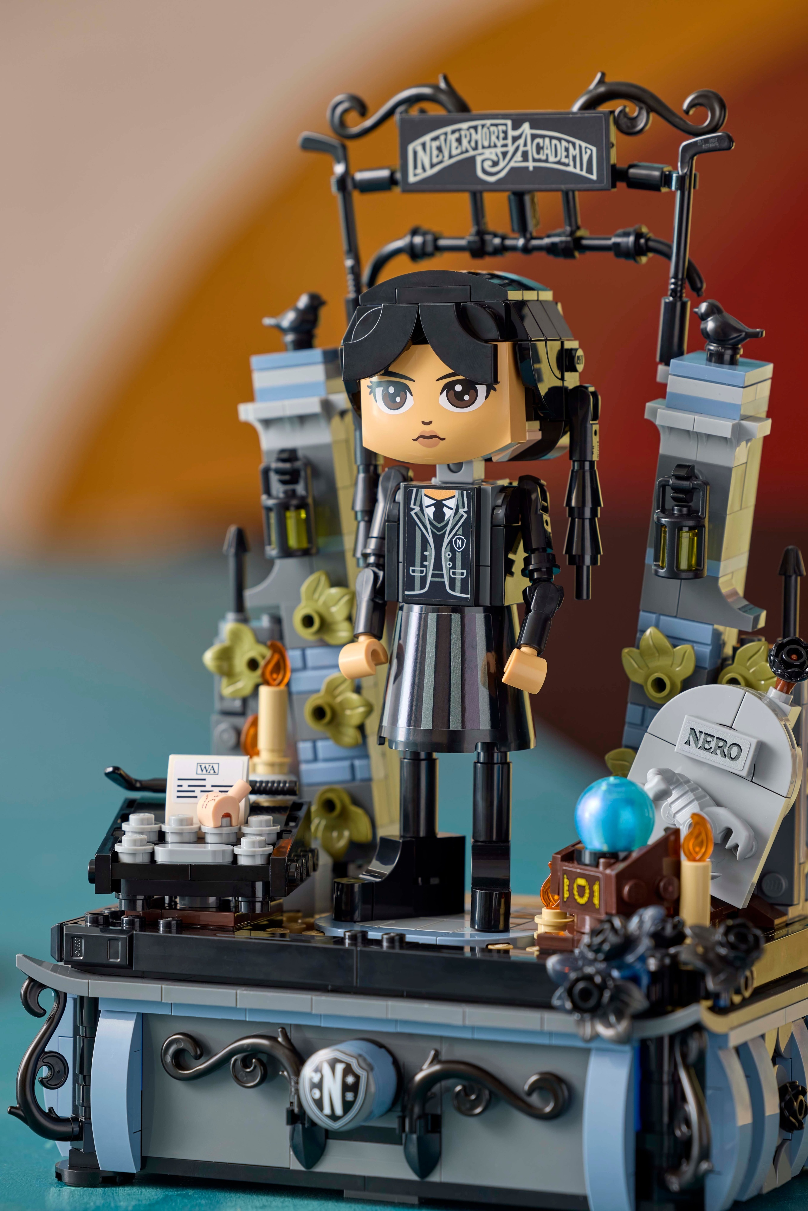 LEGO Wednesday 76780 – Wednesday Addams ‑hahmo