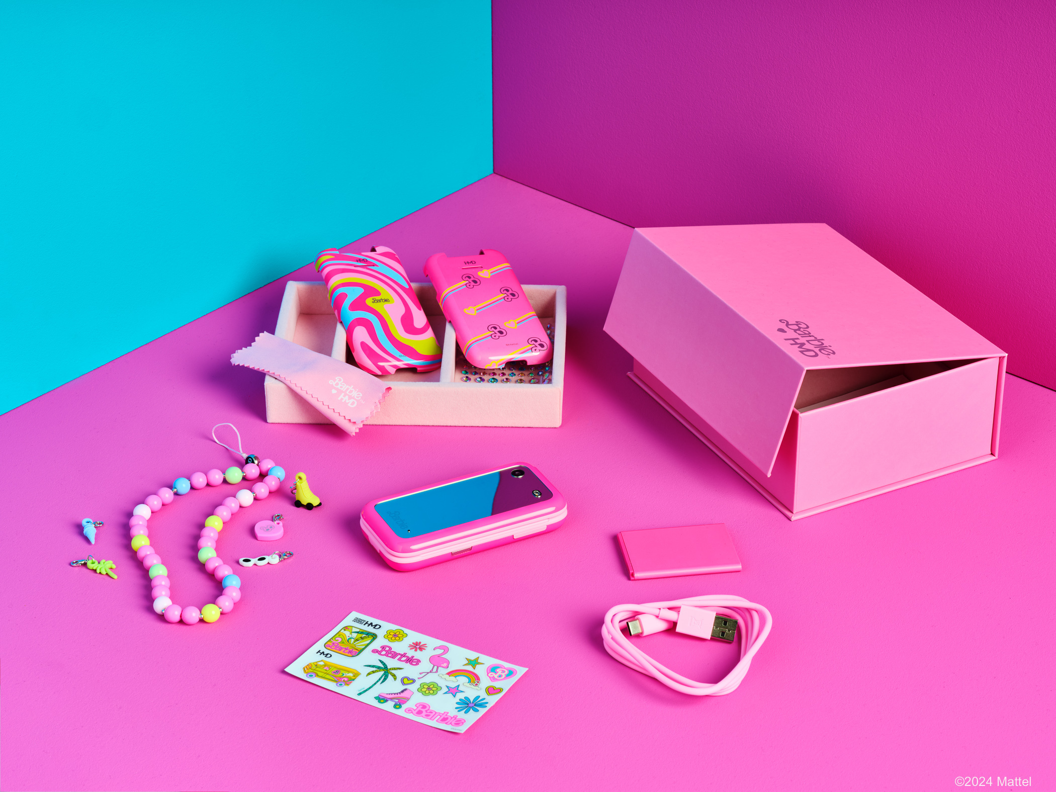 HMD Barbie Phone -peruspuhelin Dual-SIM, pinkki