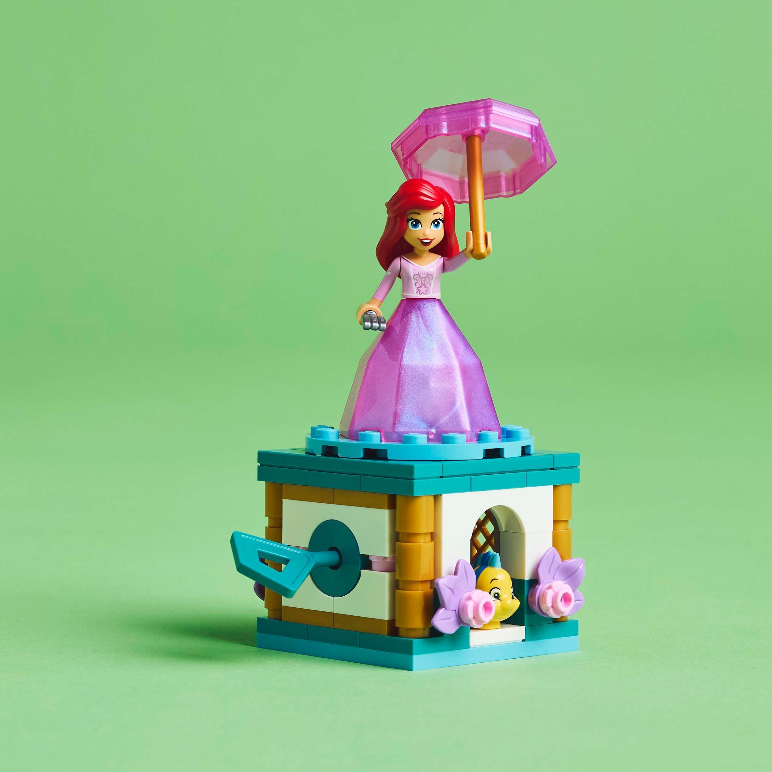 LEGO Disney Princess 43259 – Pyörähtelevä Ariel
