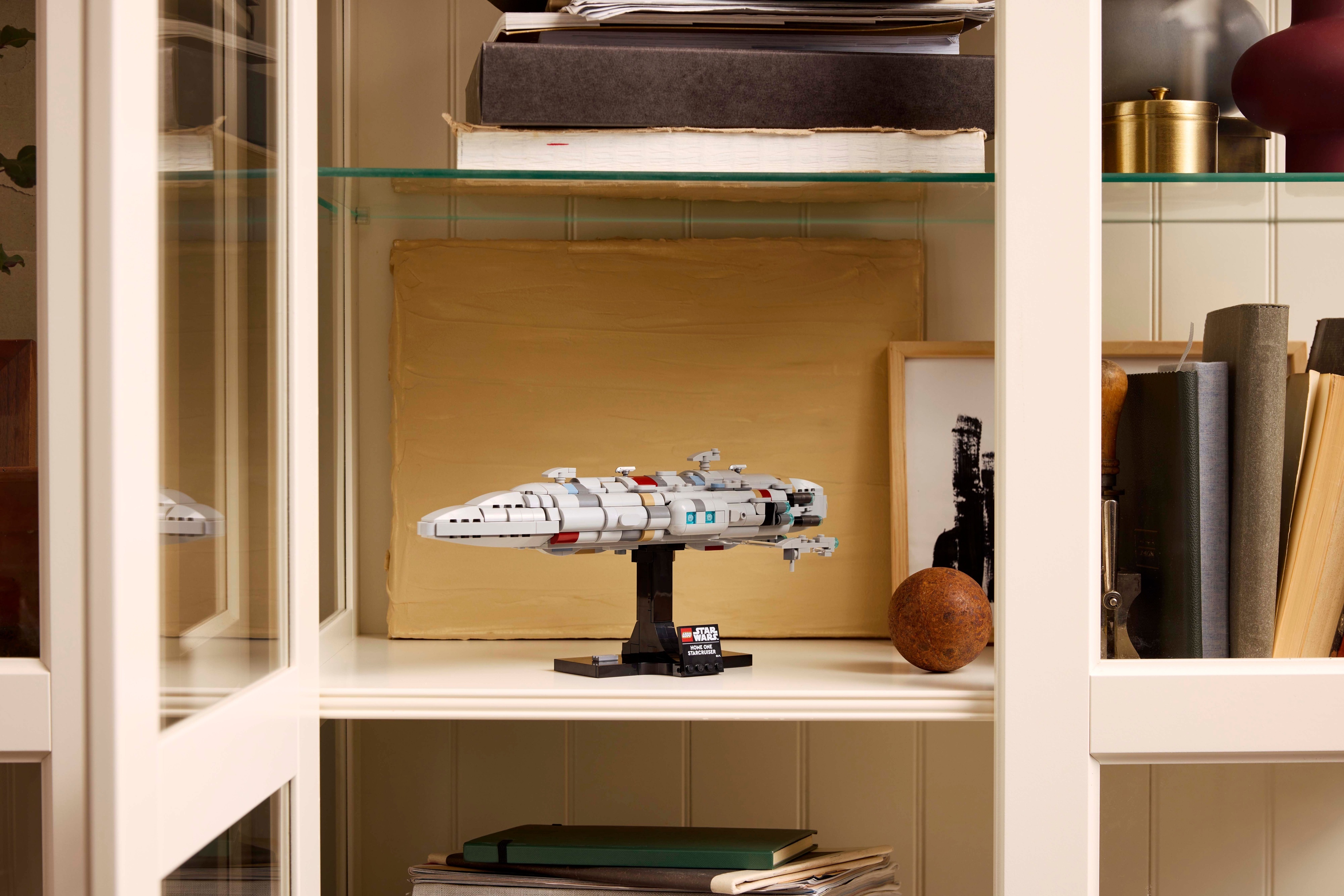 LEGO Star Wars 75405 – Home One ‑tähtiristeilijä