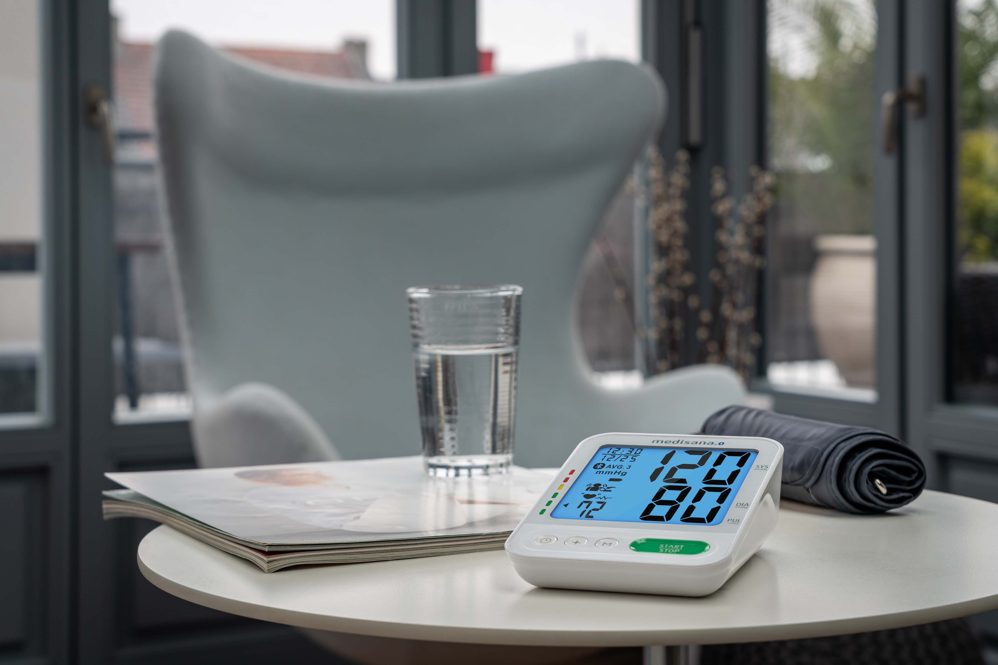 Medisana BU584 Connect -verenpainemittari, valkoinen