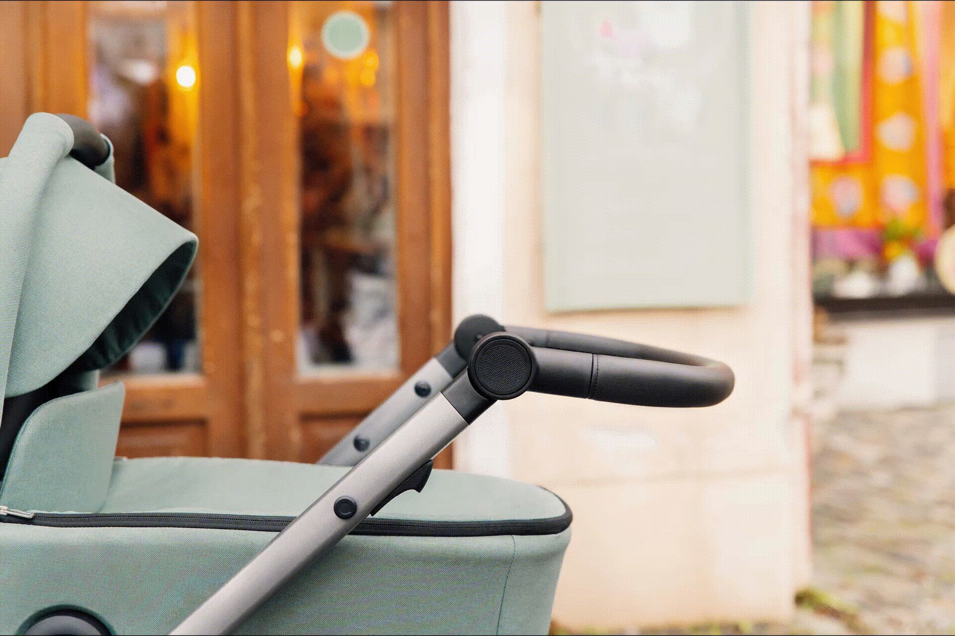 BRITAX RÖMER SMILE 5Z -rattaat, Space Black