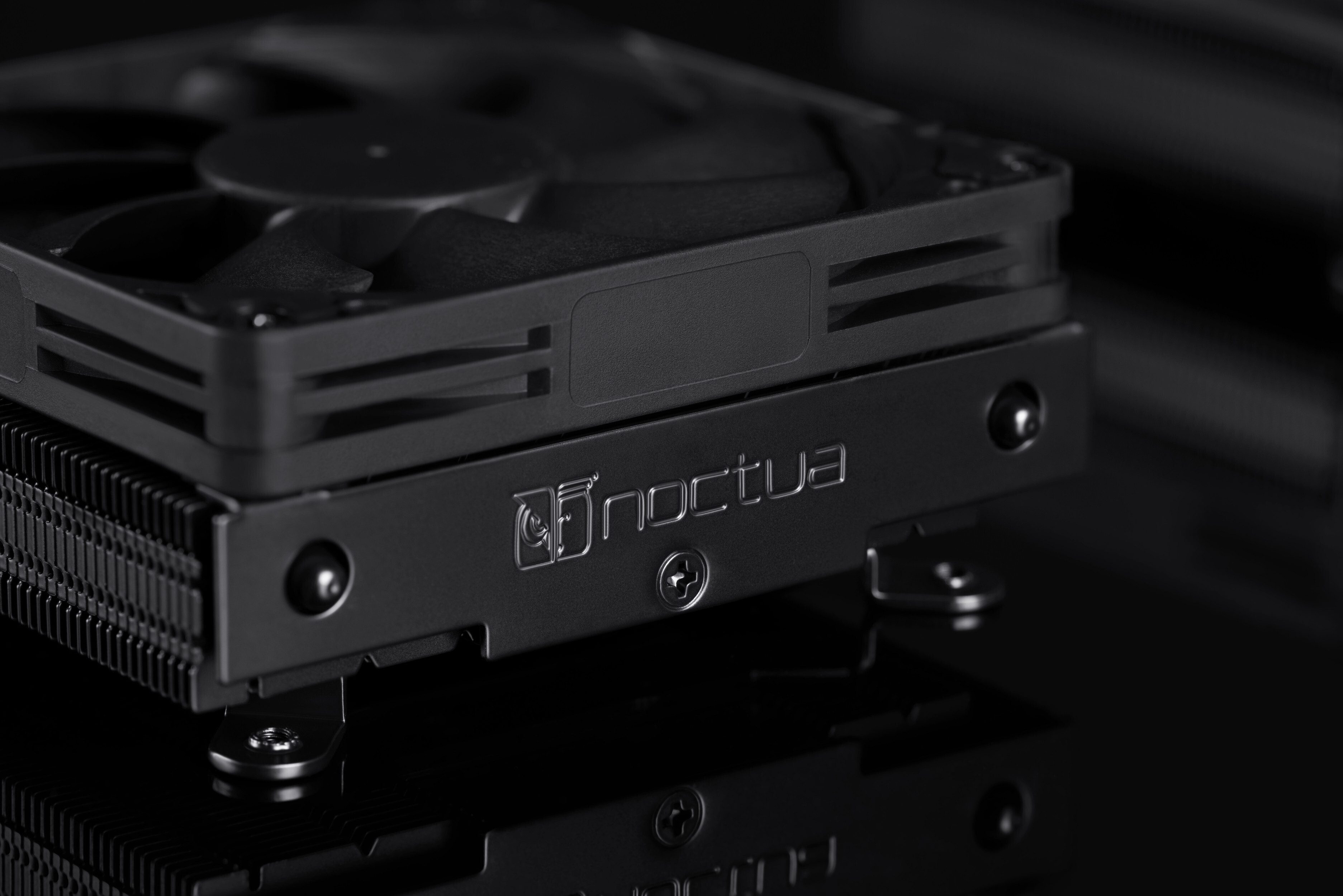 Noctua NH-U12S chromax.black -prosessorituuletin