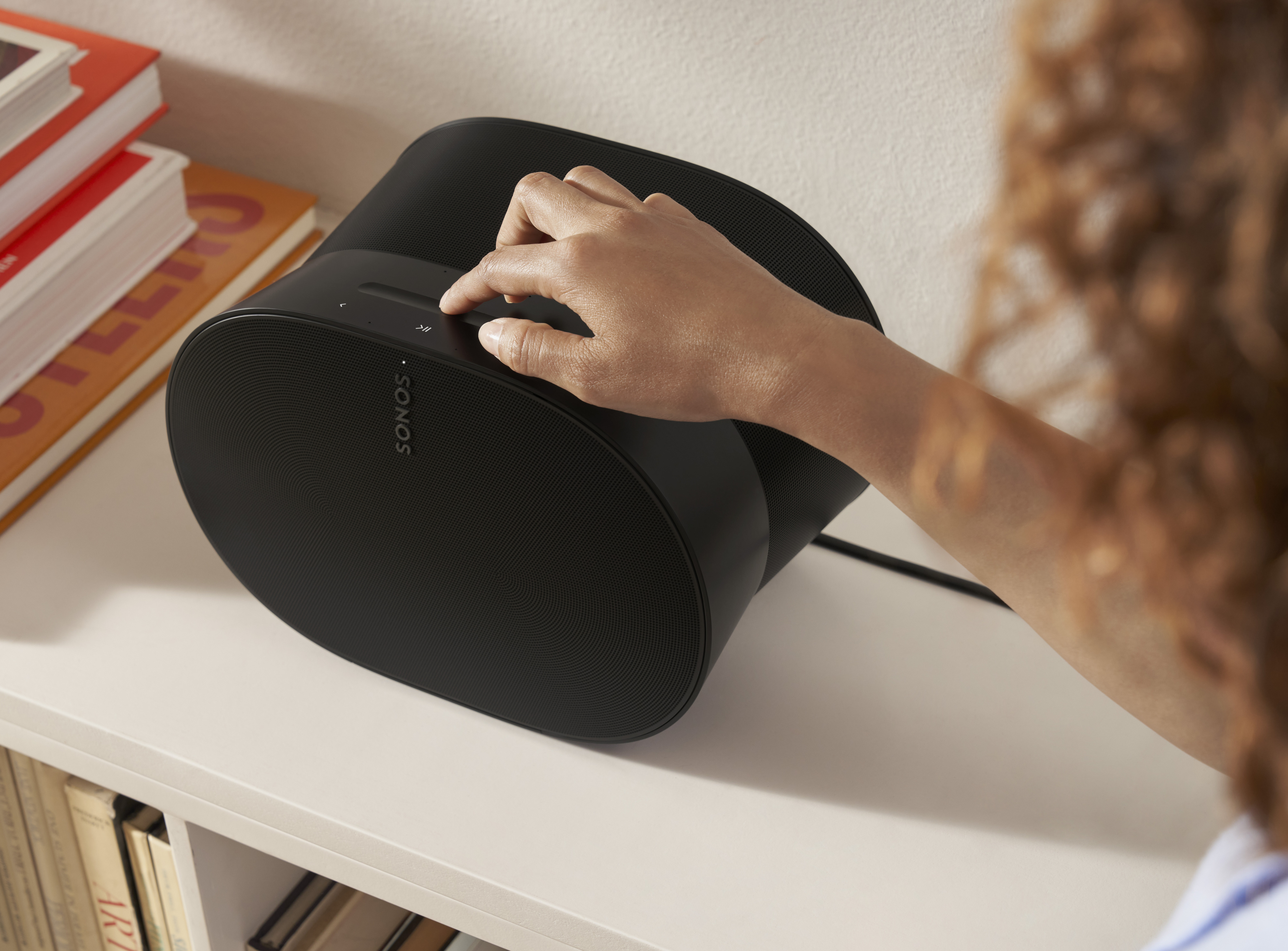 Sonos Era 300 -älykaiutin, musta