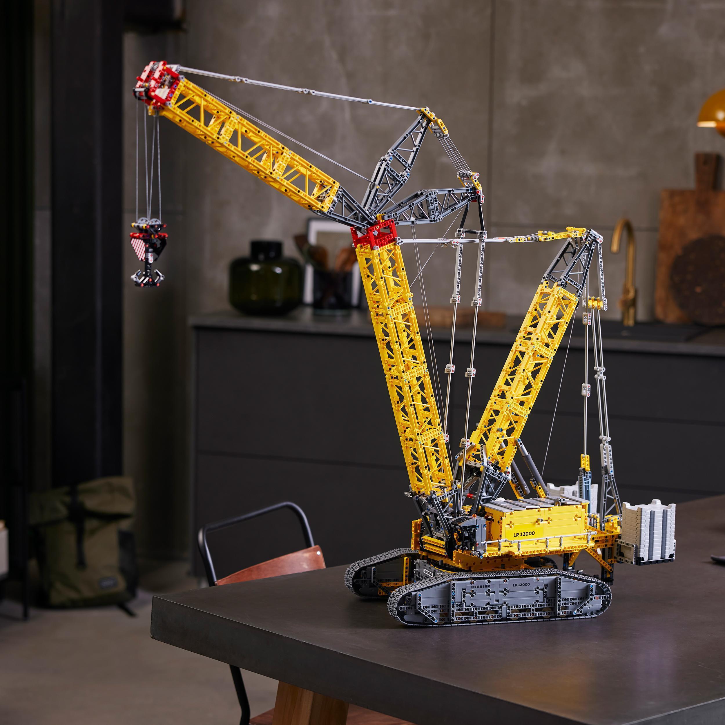 LEGO Technic 42146 - Liebherr LR 13000 ‑telanosturi