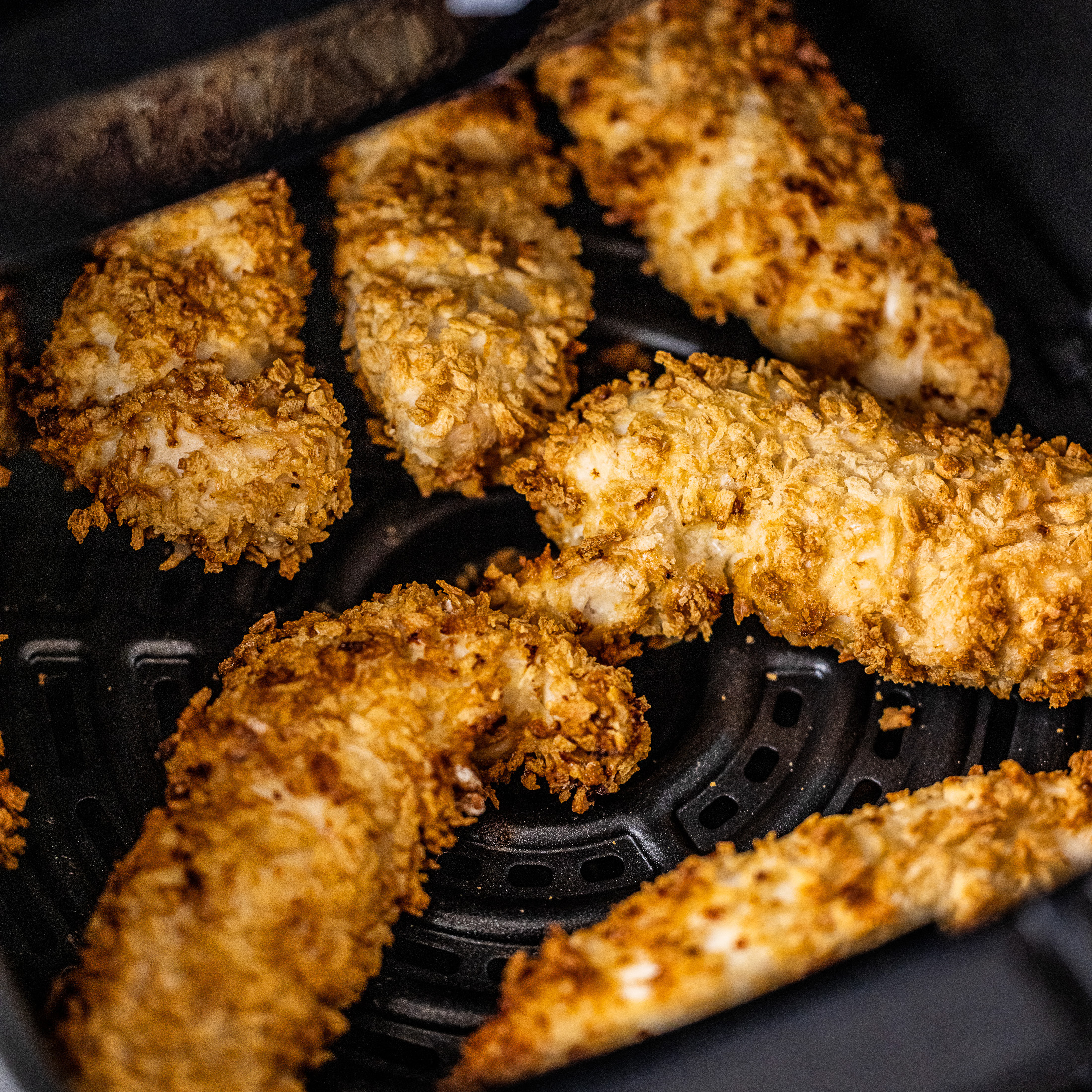 OBH Nordica Easy Fry & Grill Steam+ 3-in-1 -airfryer höyrytys- ja grillitoiminnolla, musta