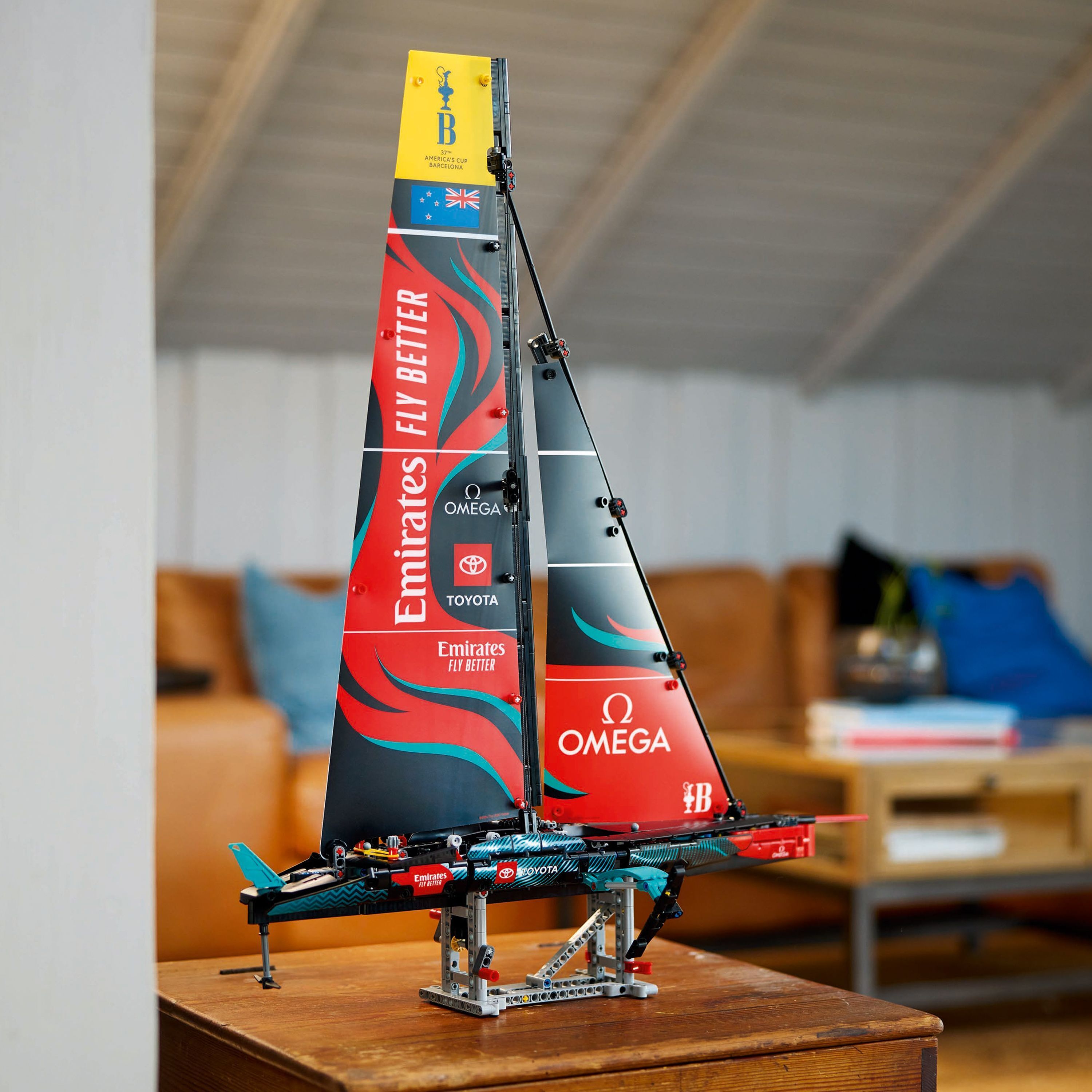 LEGO Technic 42174 - Emirates Team New Zealand AC75 ‑jahti