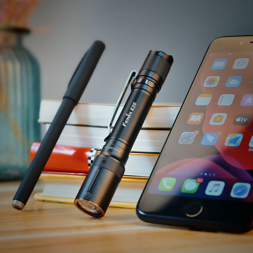 Fenix E20 V2.0 -taskulamppu, 350 lm