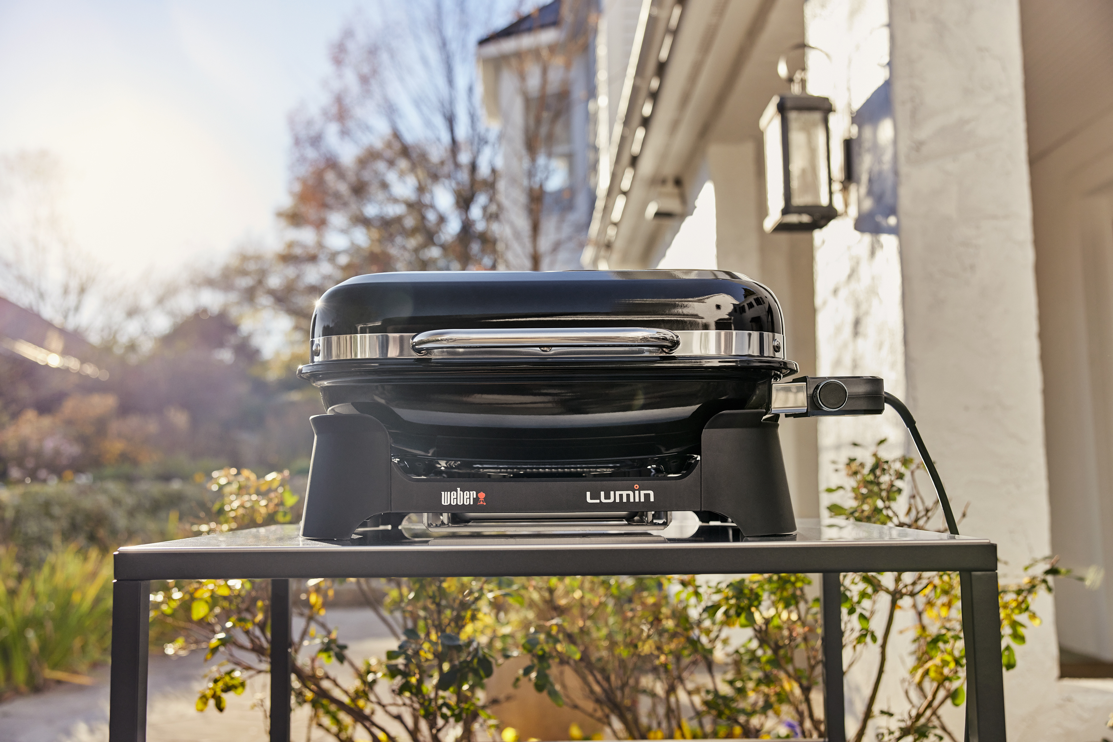 Weber Lumin Compact -sähkögrilli