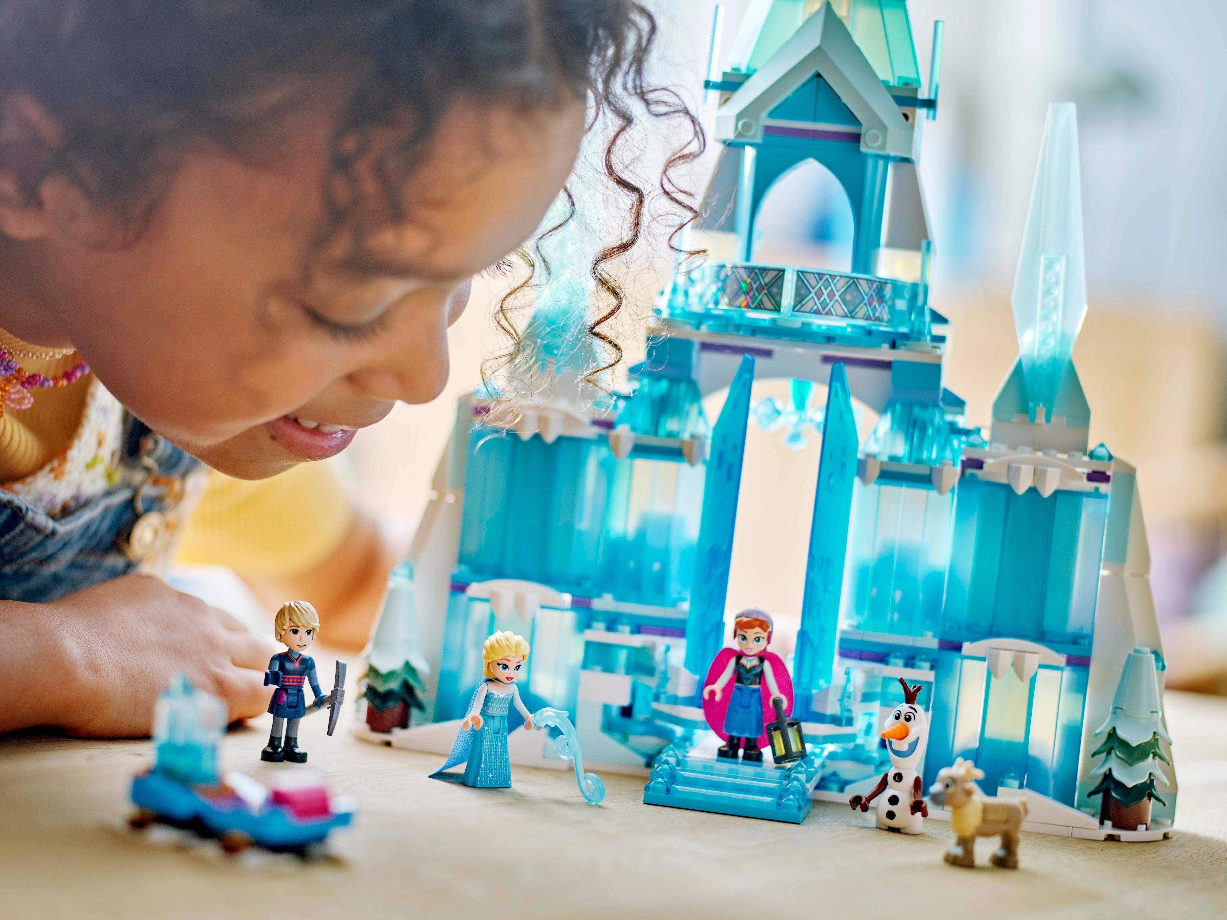 LEGO Disney Princess 43244  - Elsan jäälinna