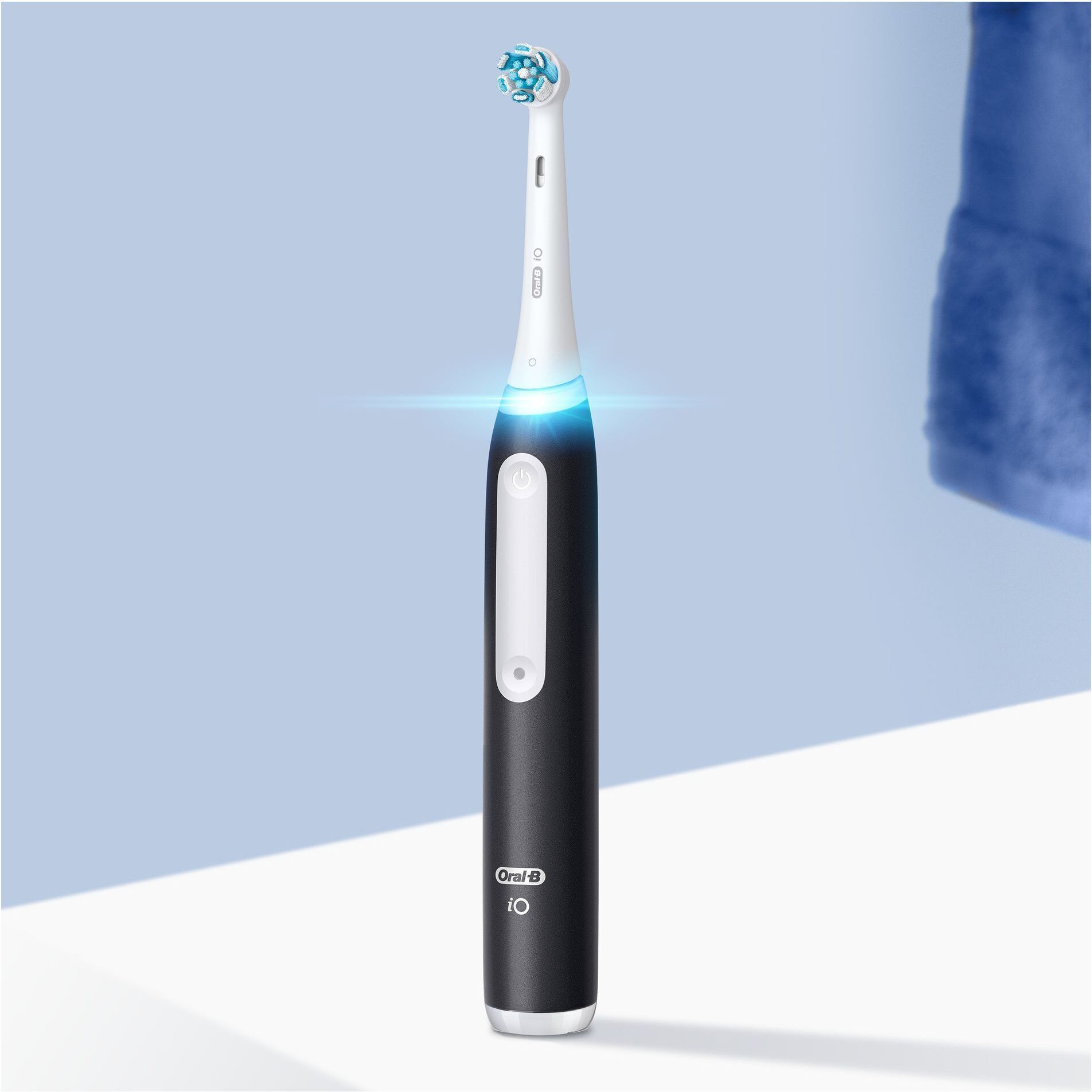 Oral-B iO Series 3s -sähköhammasharja, sininen