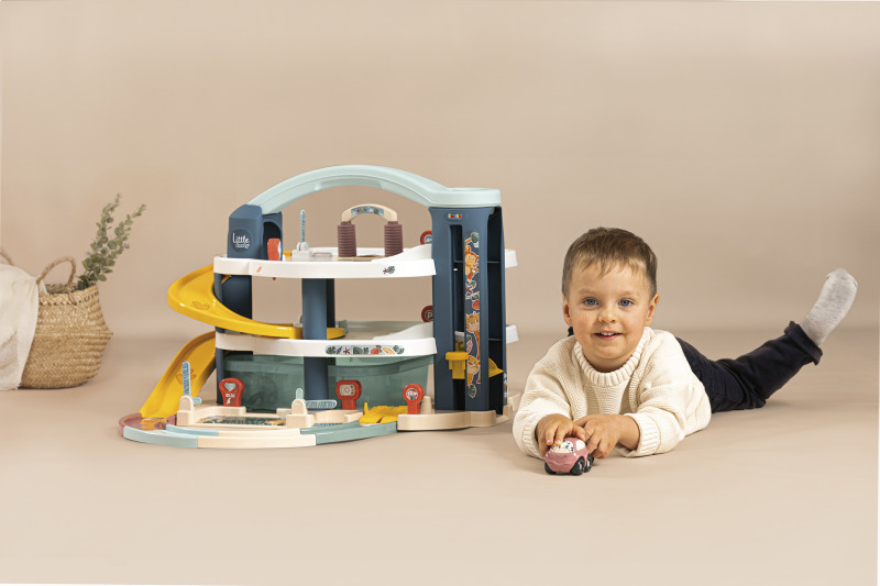 Little Smoby Iso -parkkihalli