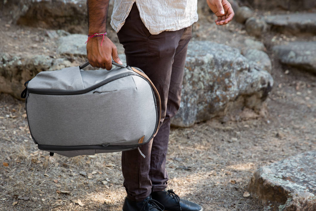 Peak Design Everyday Backpack Zip 20L -päiväreppu, tuhka