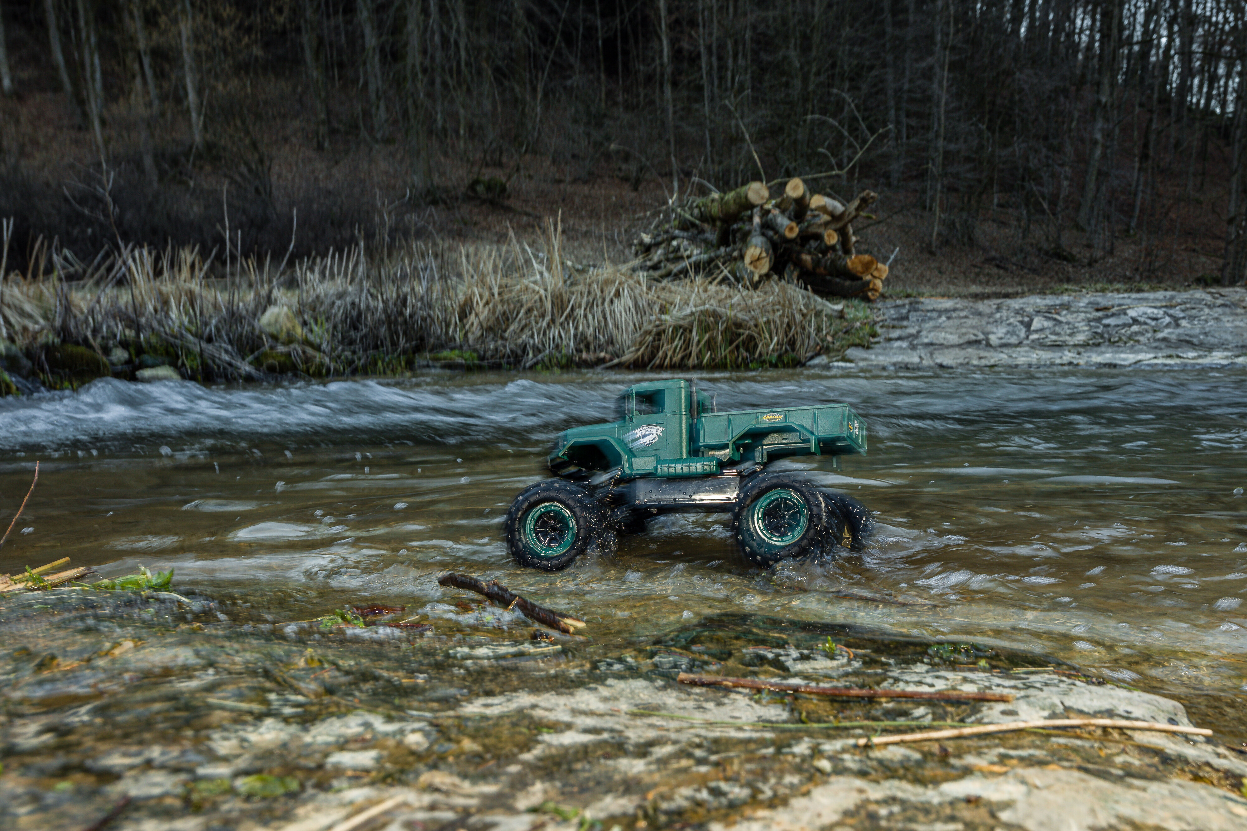 Carson Amphibious Rider - kauko-ohjattava maasturi, 1:12, RTR