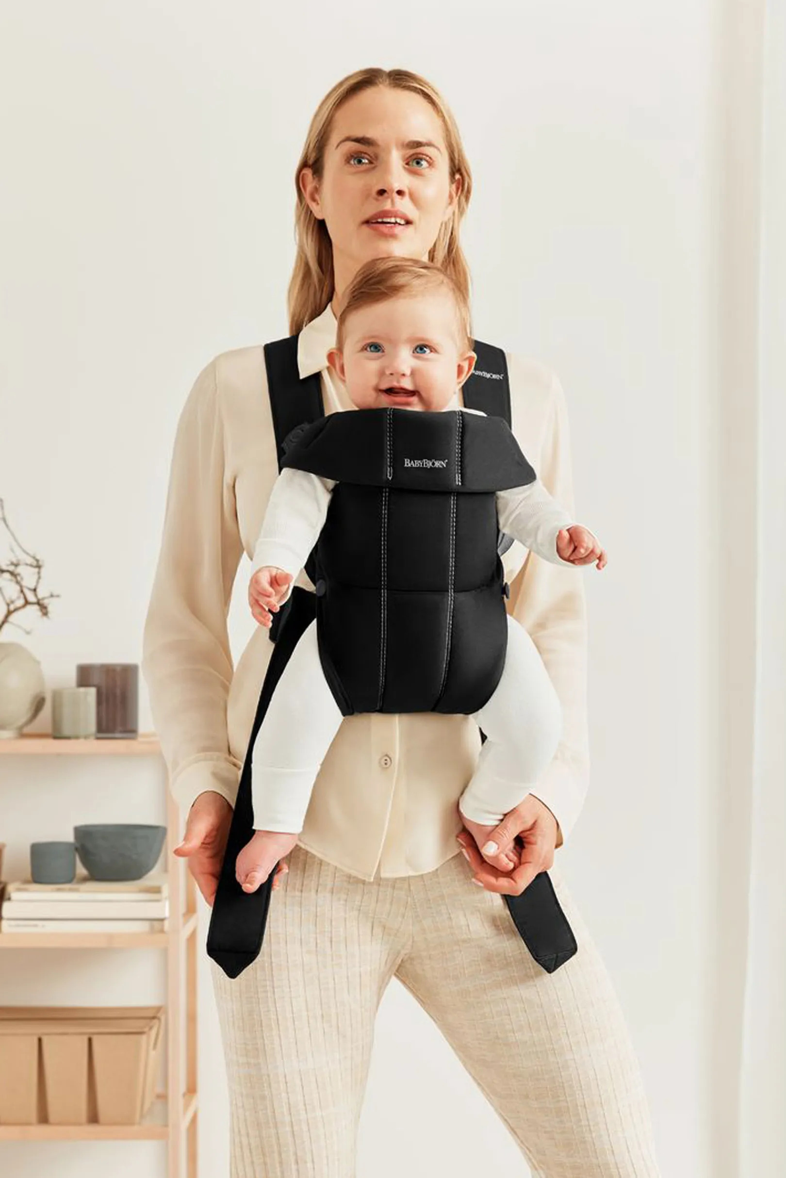 BabyBjörn Mini Woven -kantoreppu, black