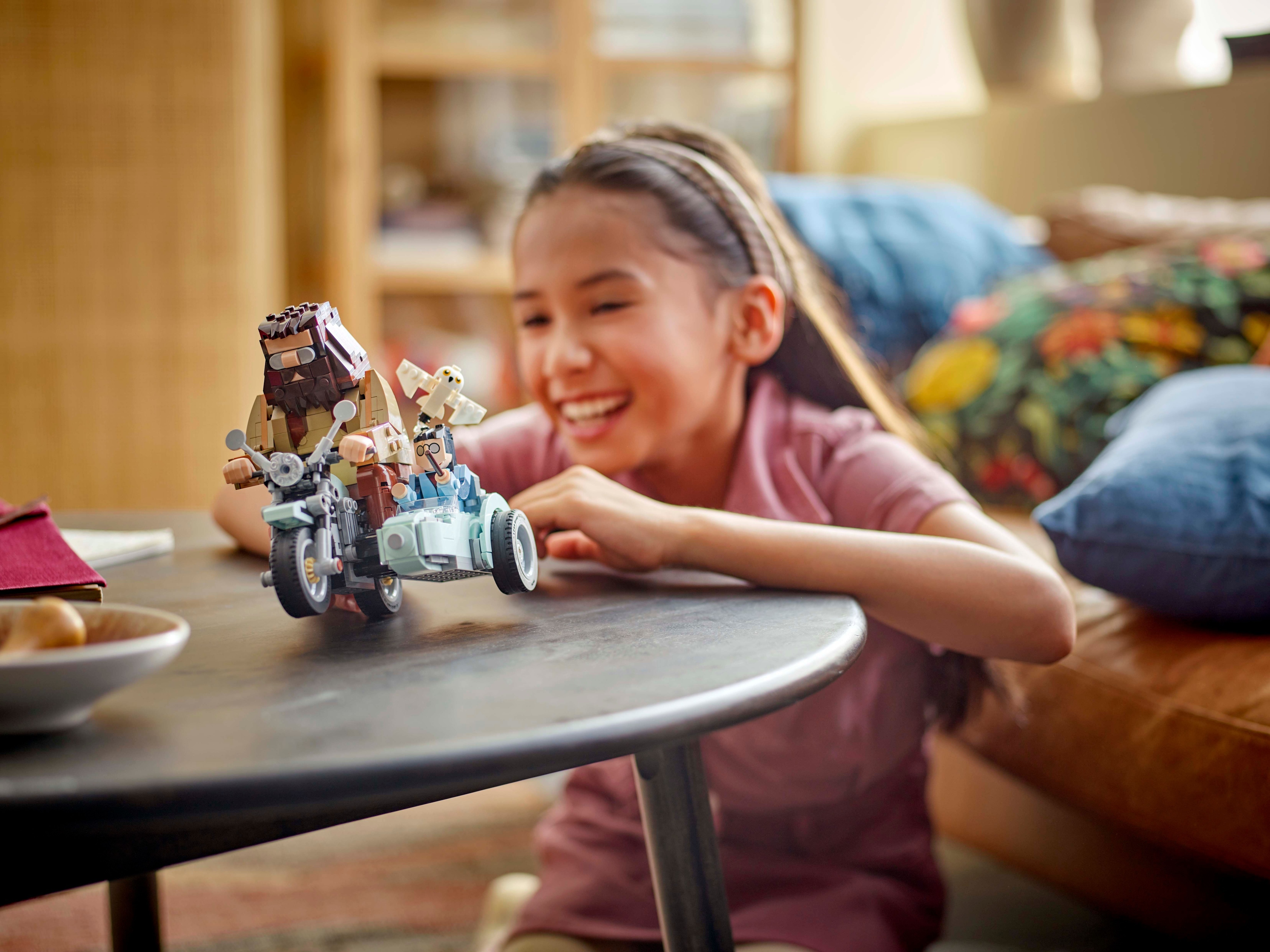 LEGO Harry Potter 76443 – Hagrid ja Harry moottoripyöräajelulla