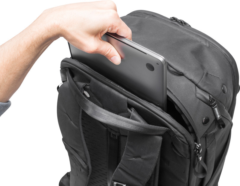 Peak Design Travel Backpack 45L -päiväreppu, musta