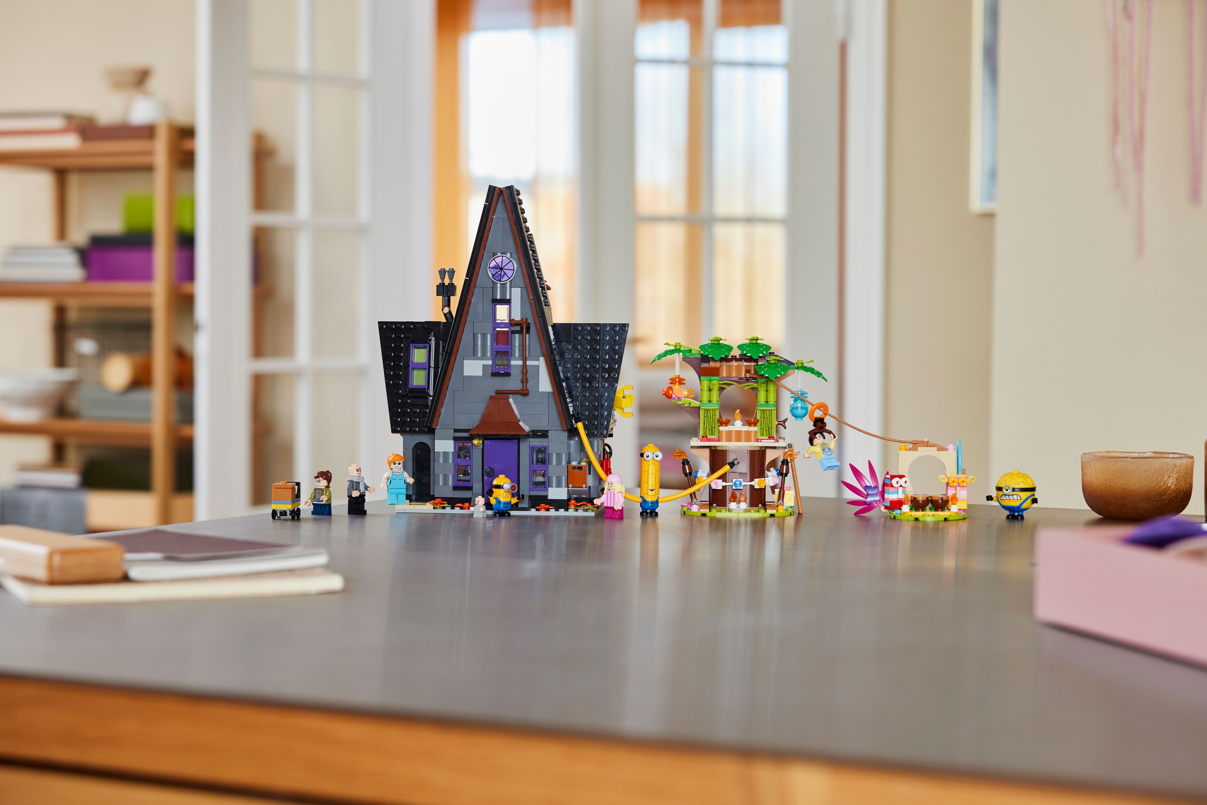LEGO Minions 75583  - Kätyrien ja Grun kotitalo