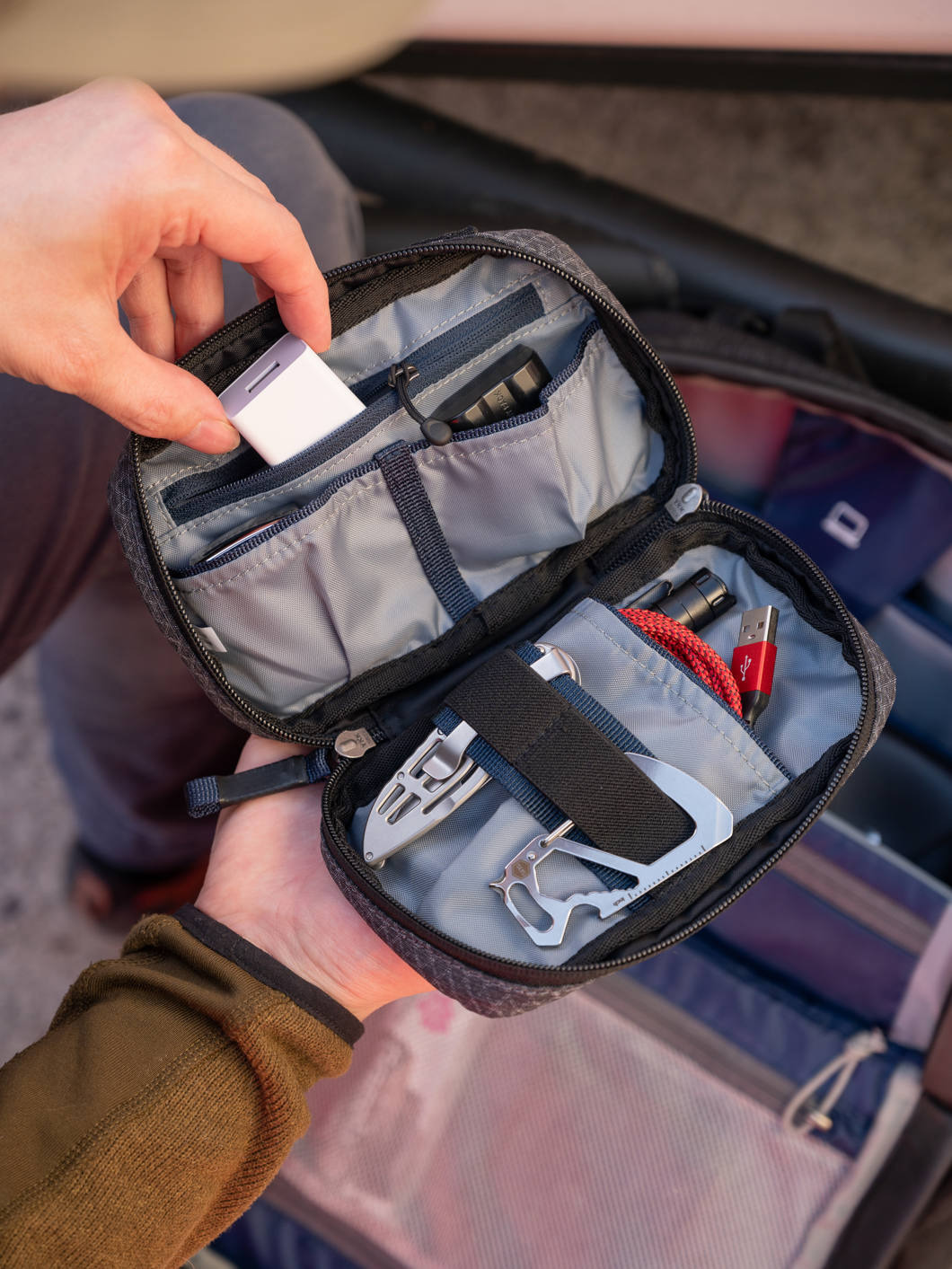 Think Tank EDC Tech Pouch 5 -tarvikelaukku