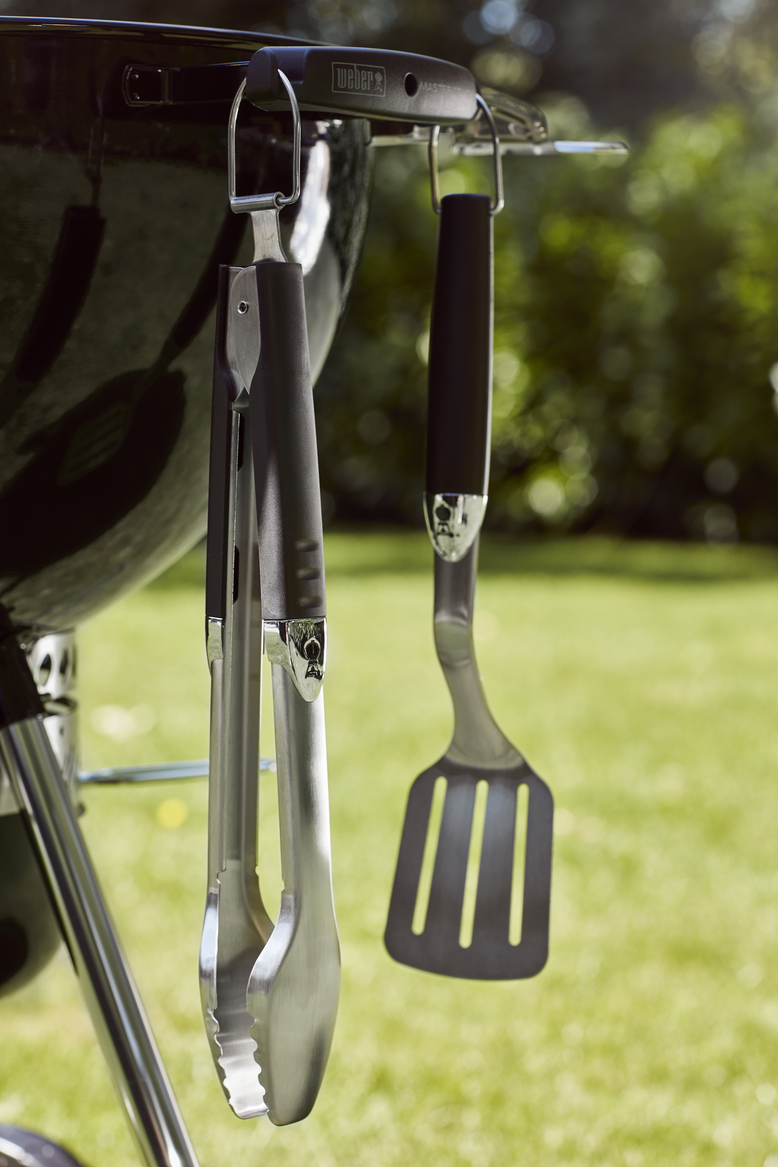 Weber Master-Touch GBS E-5750 -hiiligrilli, 57 cm, musta